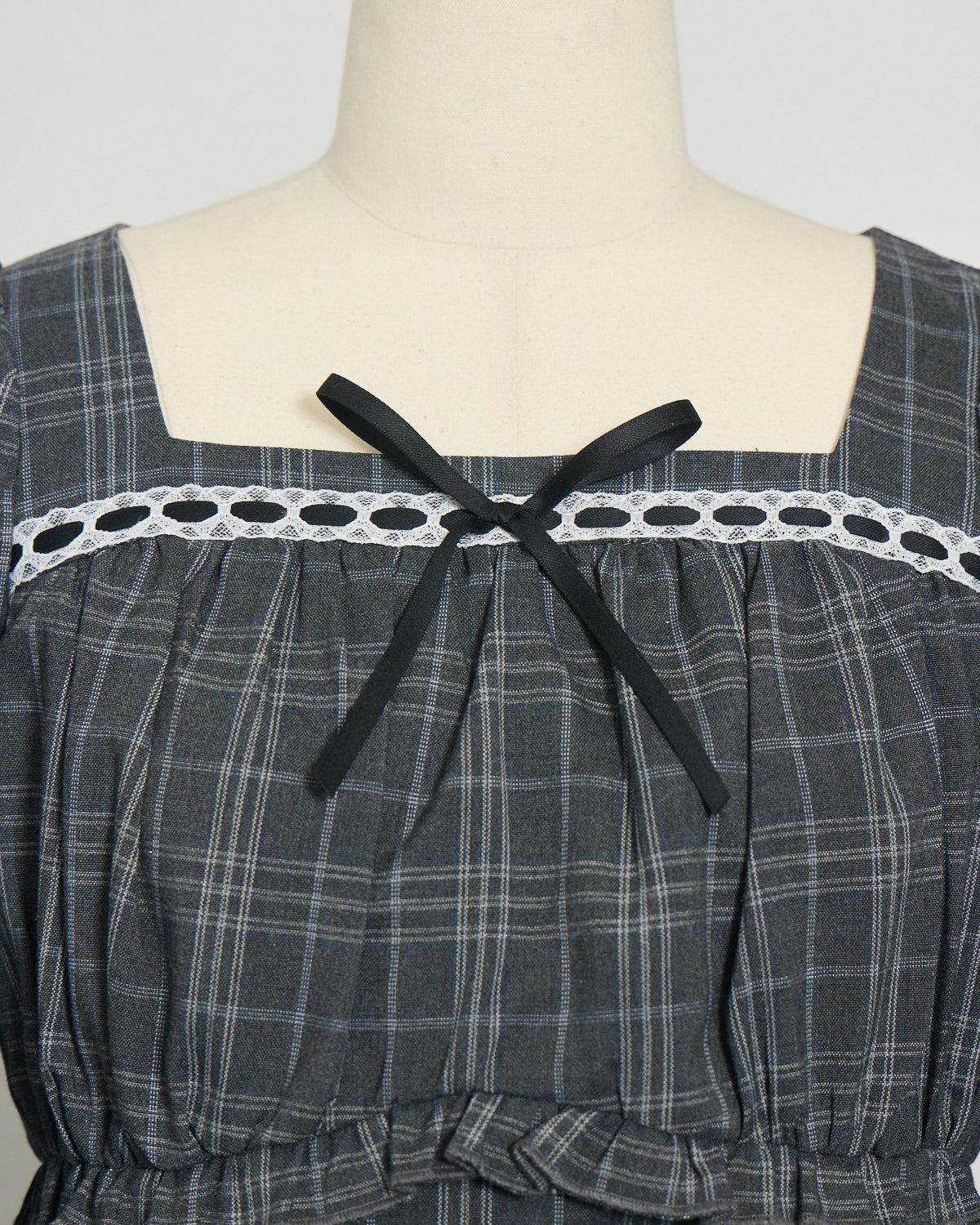 はしごレースフリルティアードワンピース