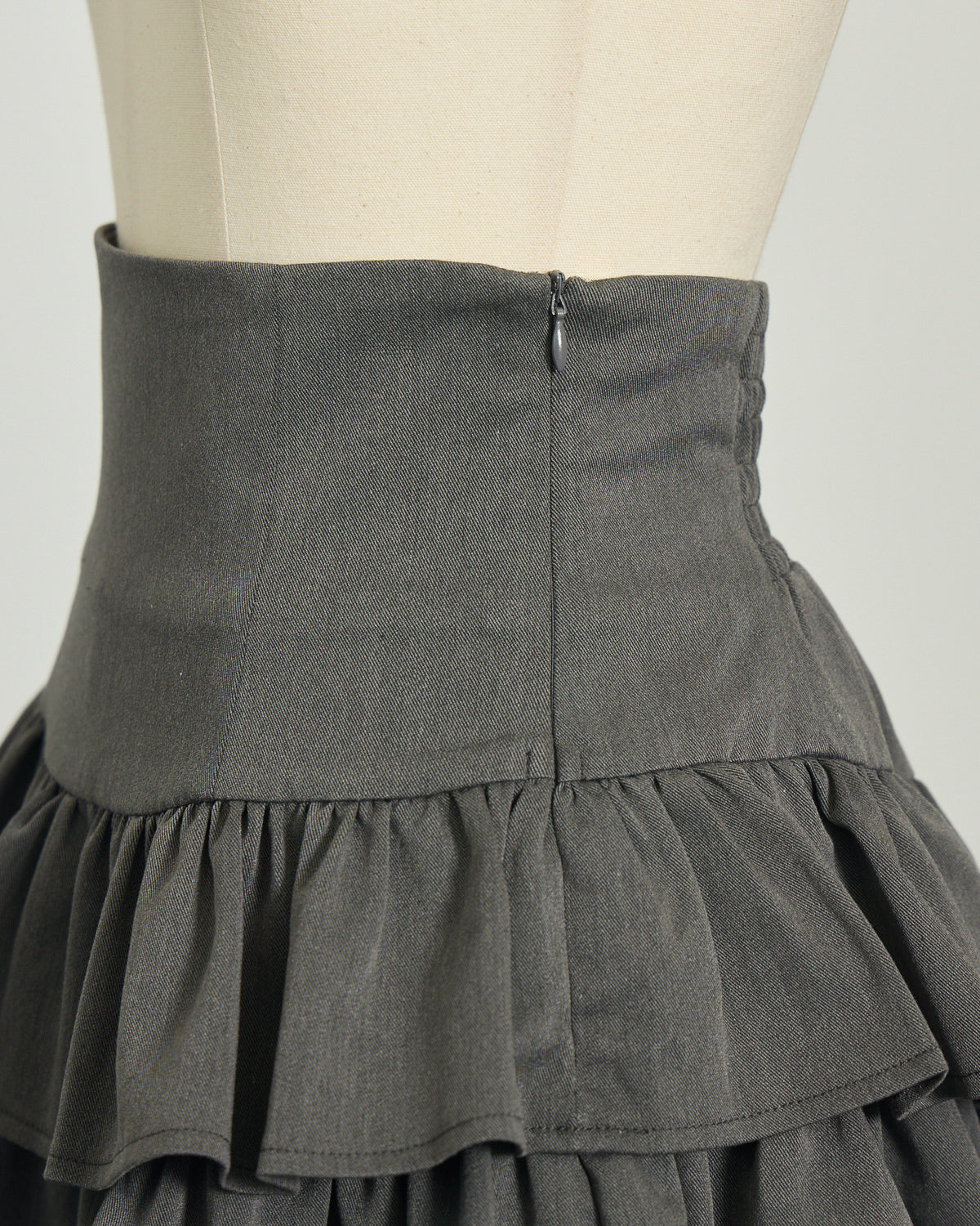 バイカラーフリルティアードミニスカート