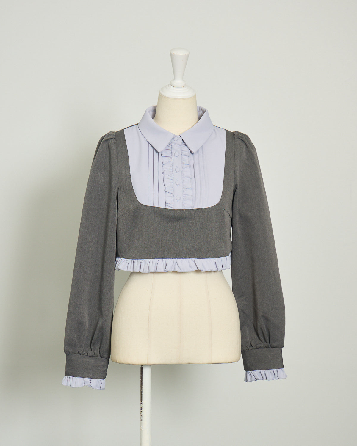 カラー:チャコール