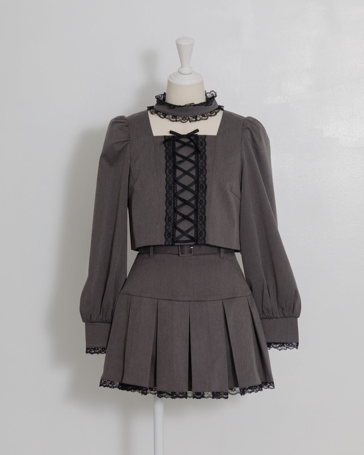 カラー:チャコール