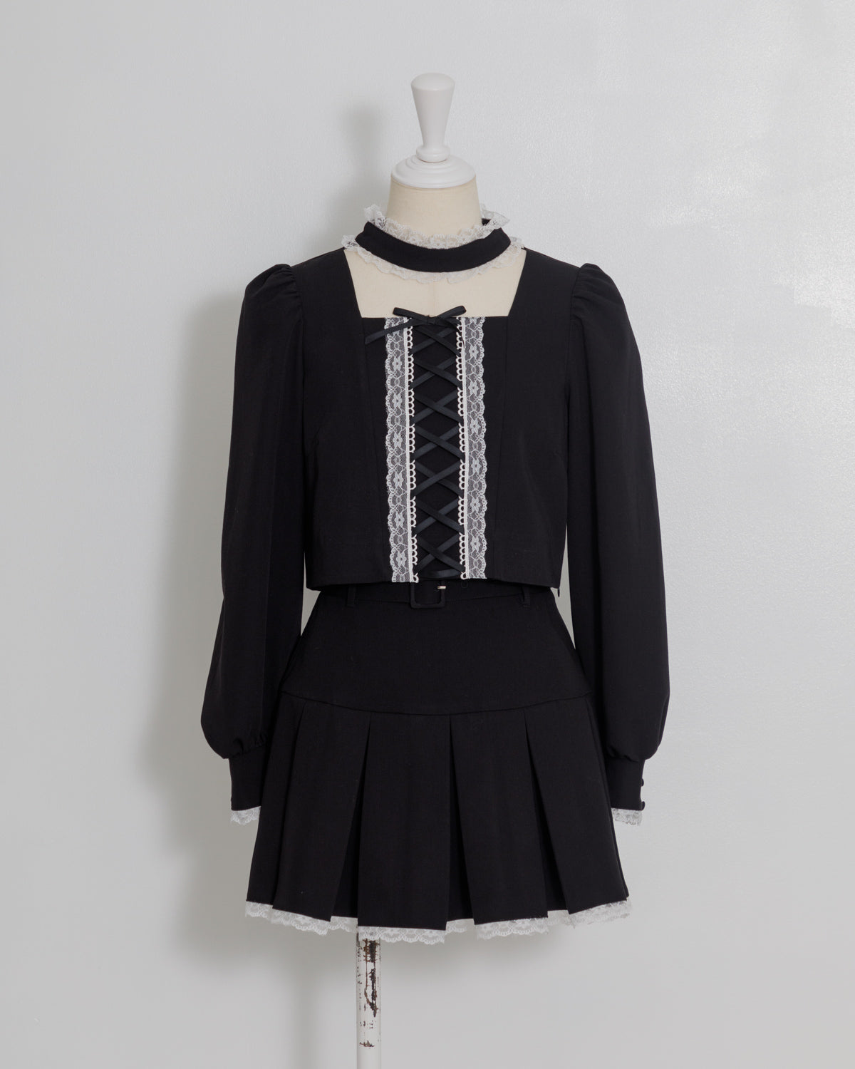 カラー:ブラック