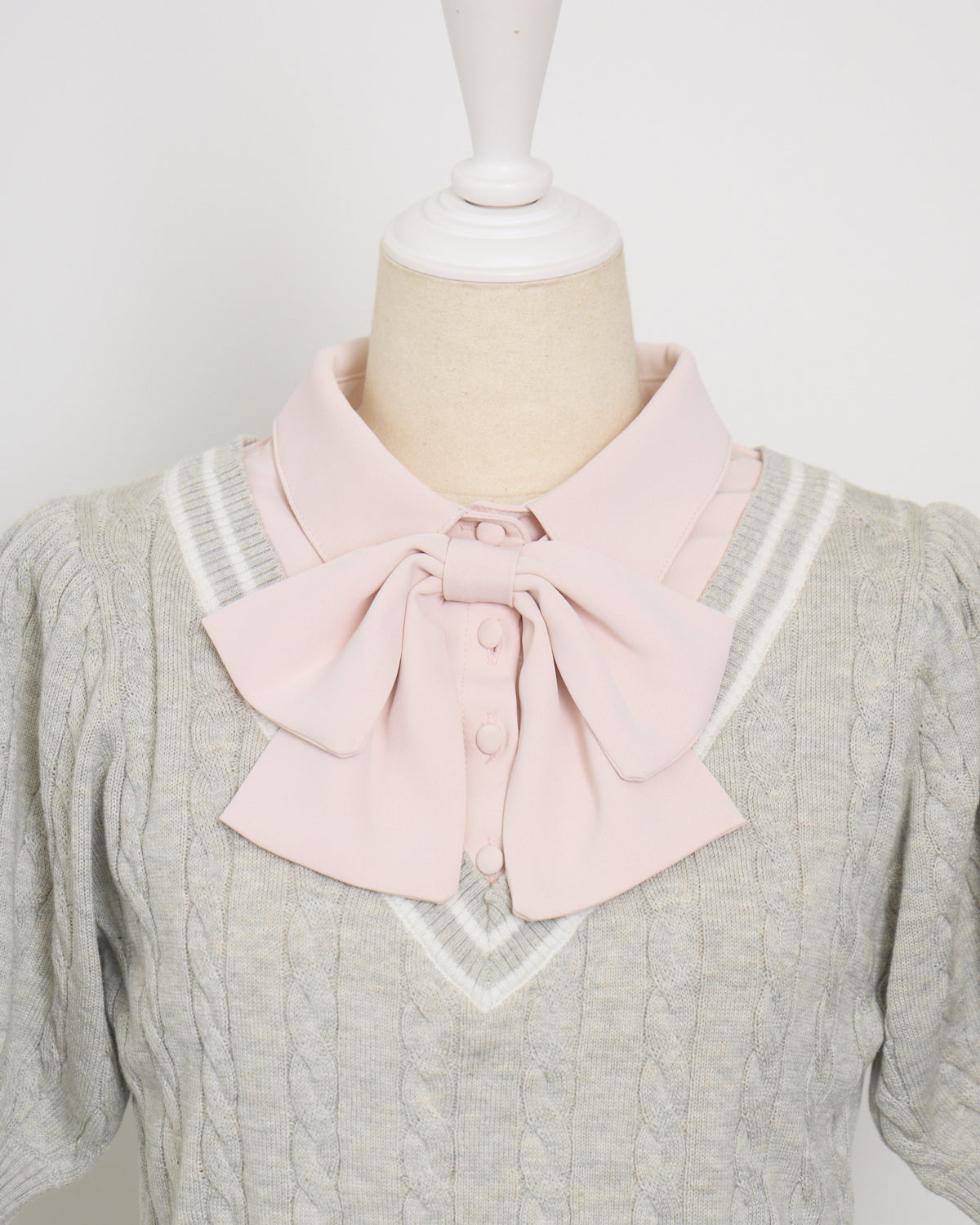 リボンタイ付きレイヤードケーブルニット