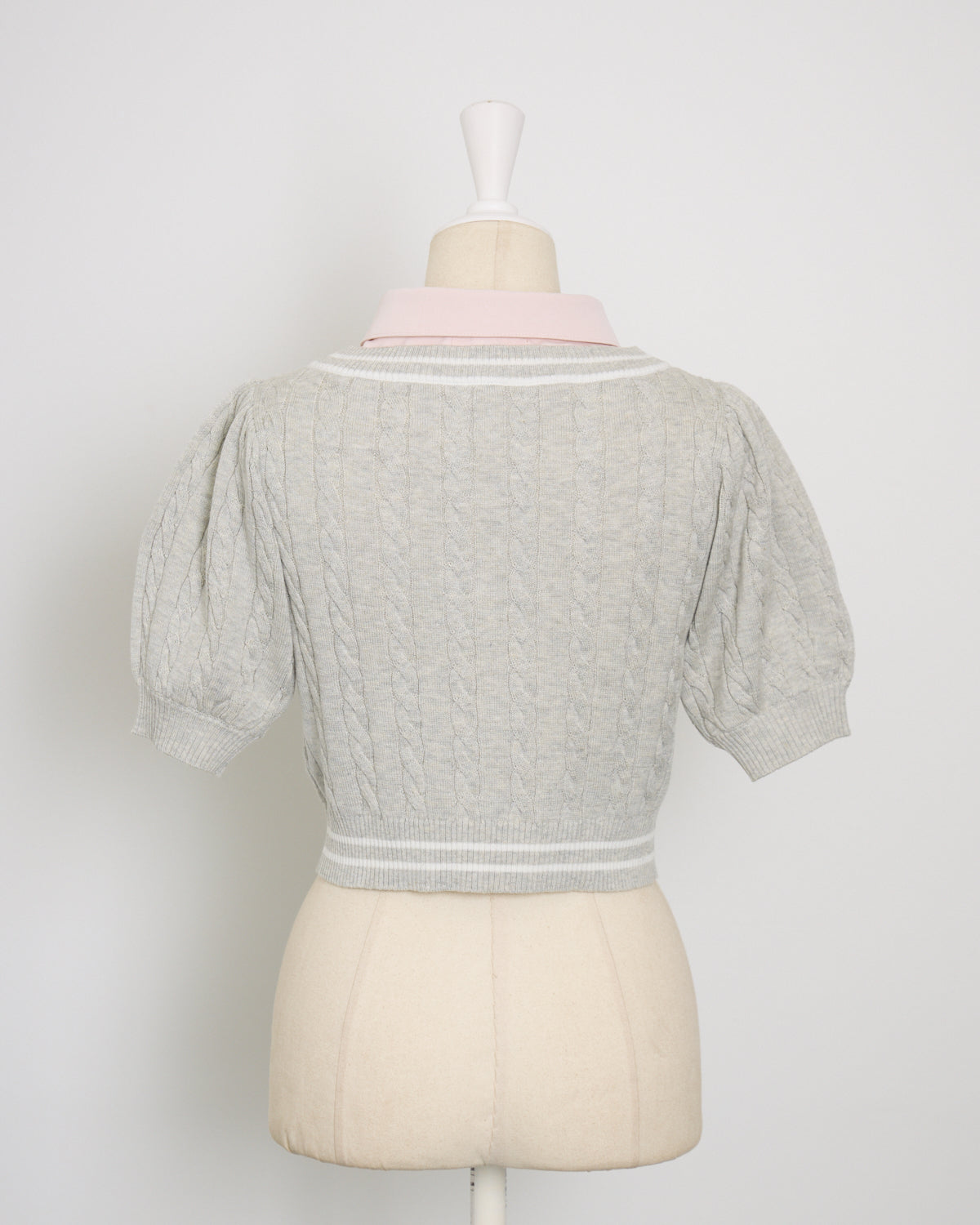 リボンタイ付きレイヤードケーブルニット