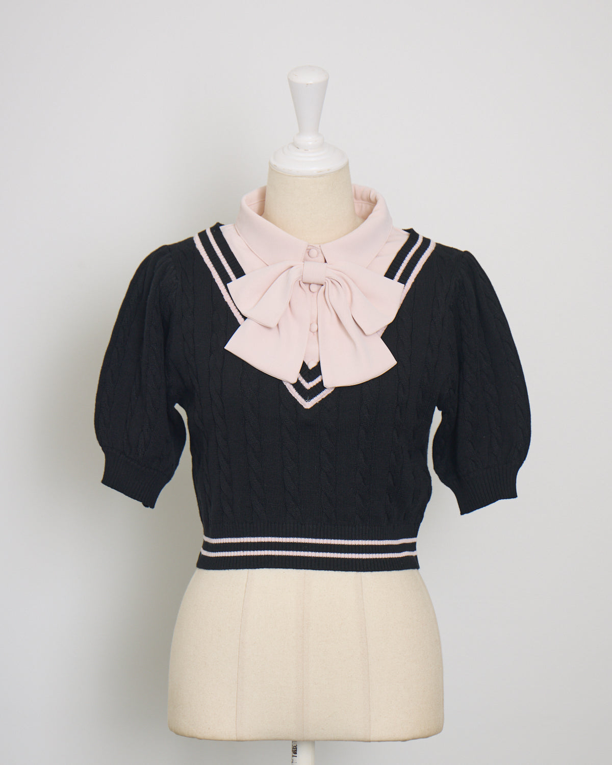 カラー:ブラック