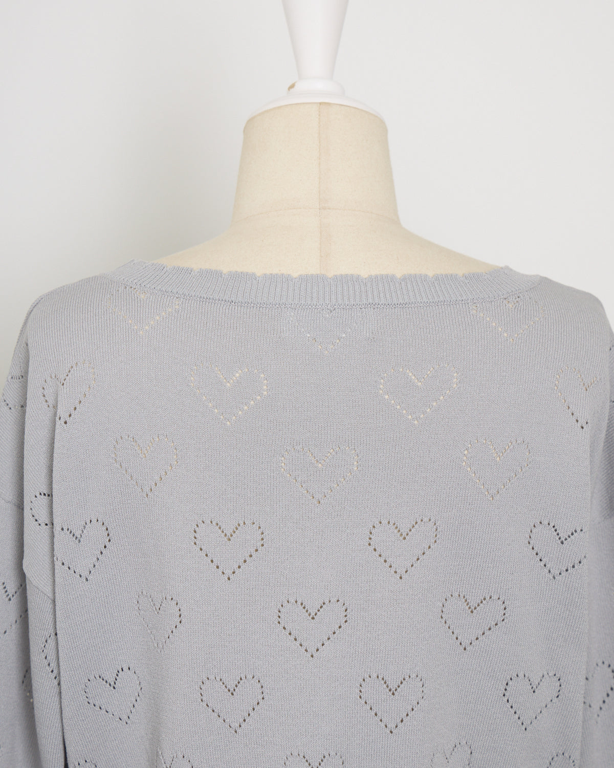 ハート透かしビジューボタンカーデ