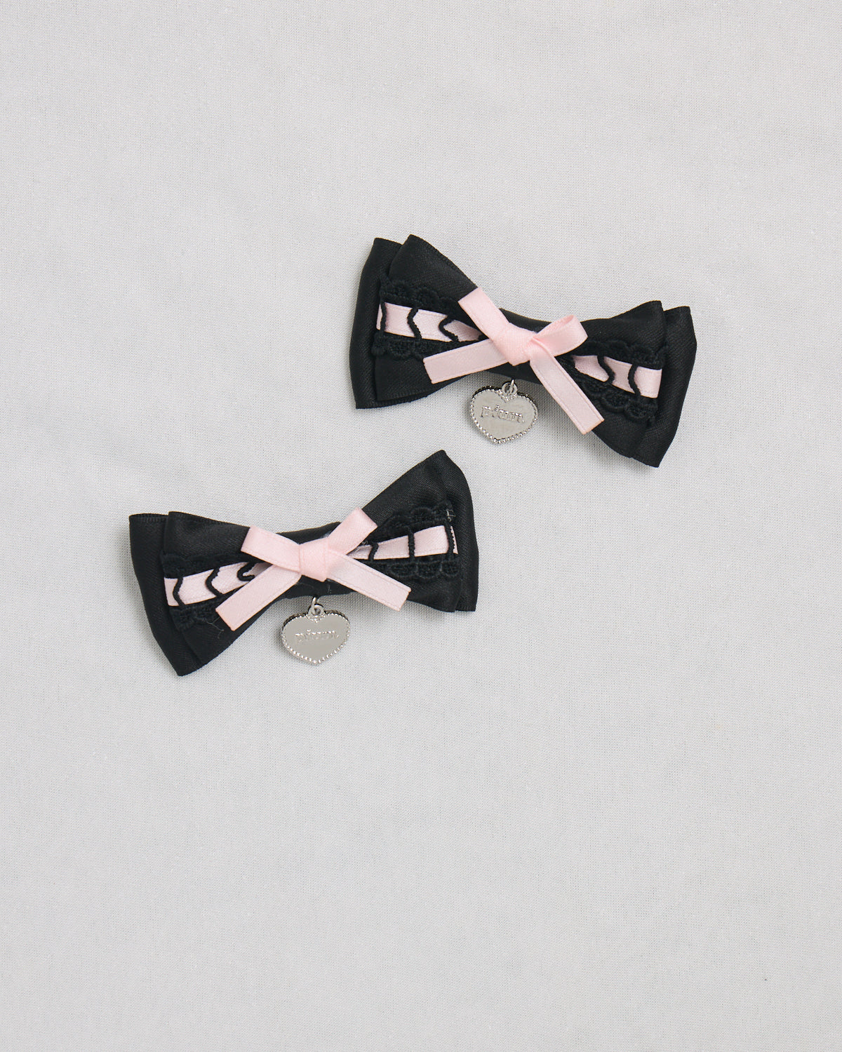 カラー:ブラック×ピンク