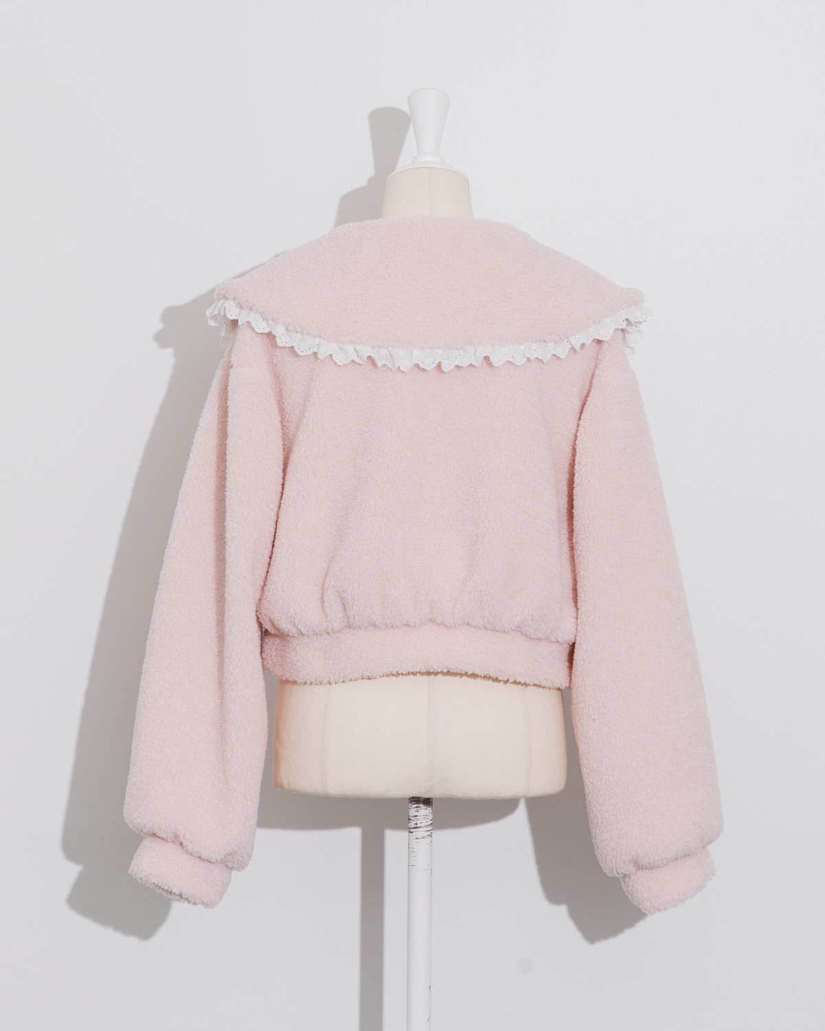 フリルカラーショートボアコート