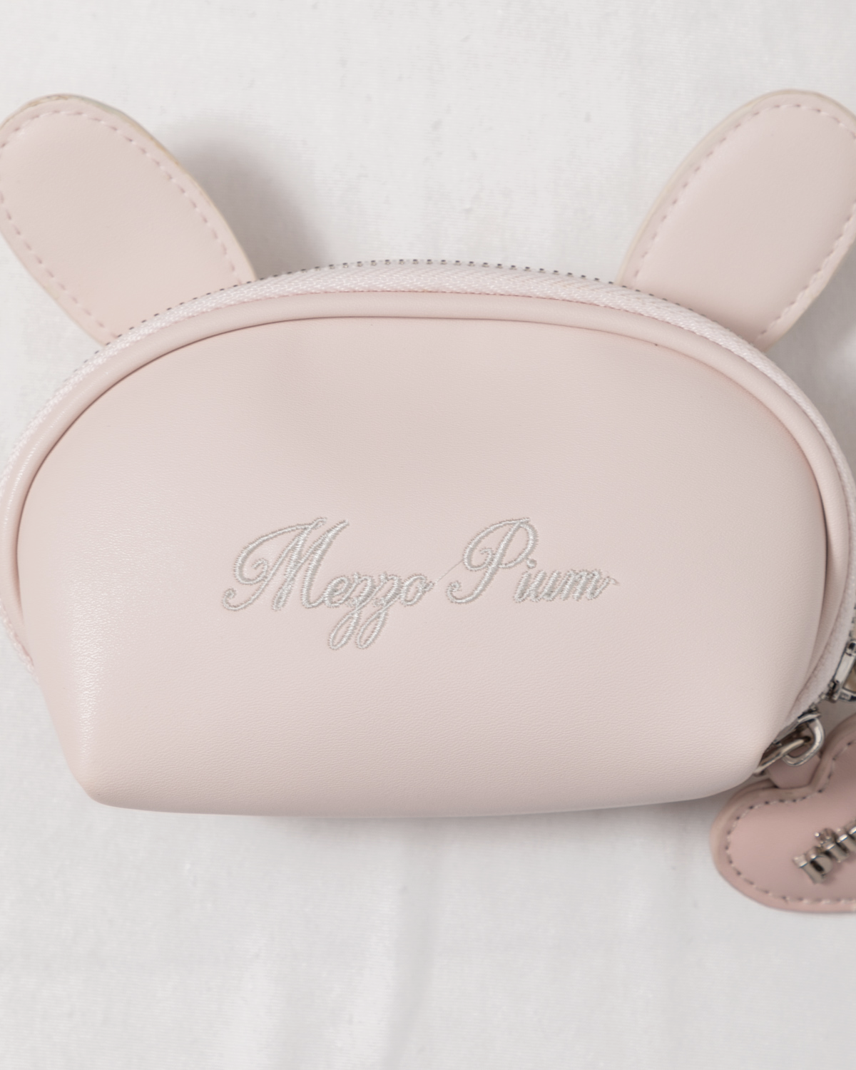 pium×Mezzo Piano 베리에짱 파우치