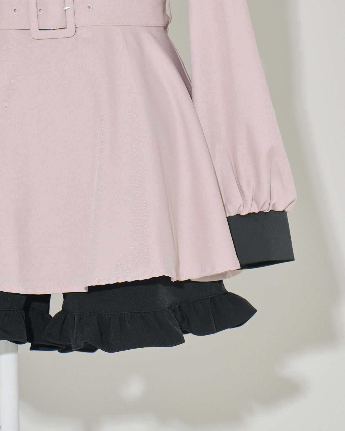 チョーカーフリルハートボタン長袖セットアップ