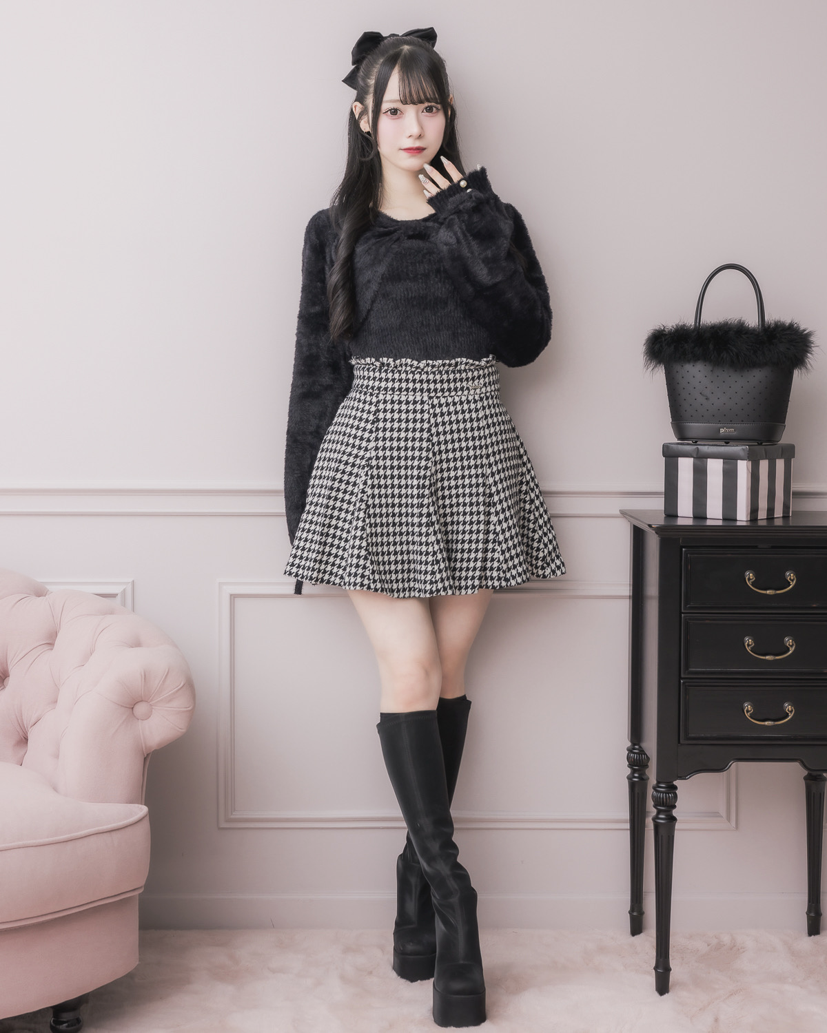 モデル身長:155cm/着用カラー:ブラック