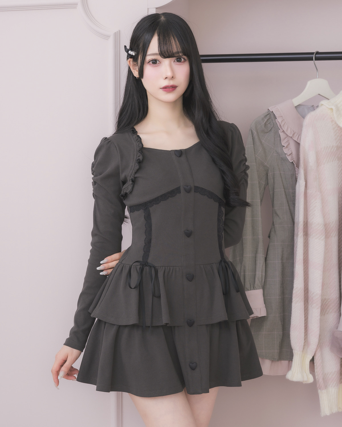 モデル身長:157cm/着用カラー : チャコール