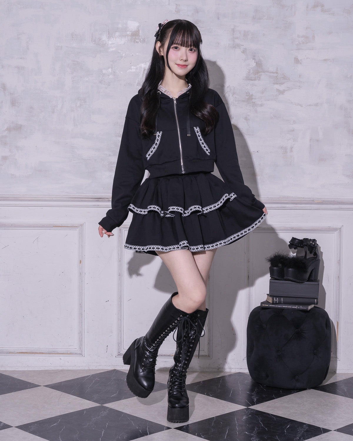 モデル身長:159cm/着用カラー:ブラック×ホワイト