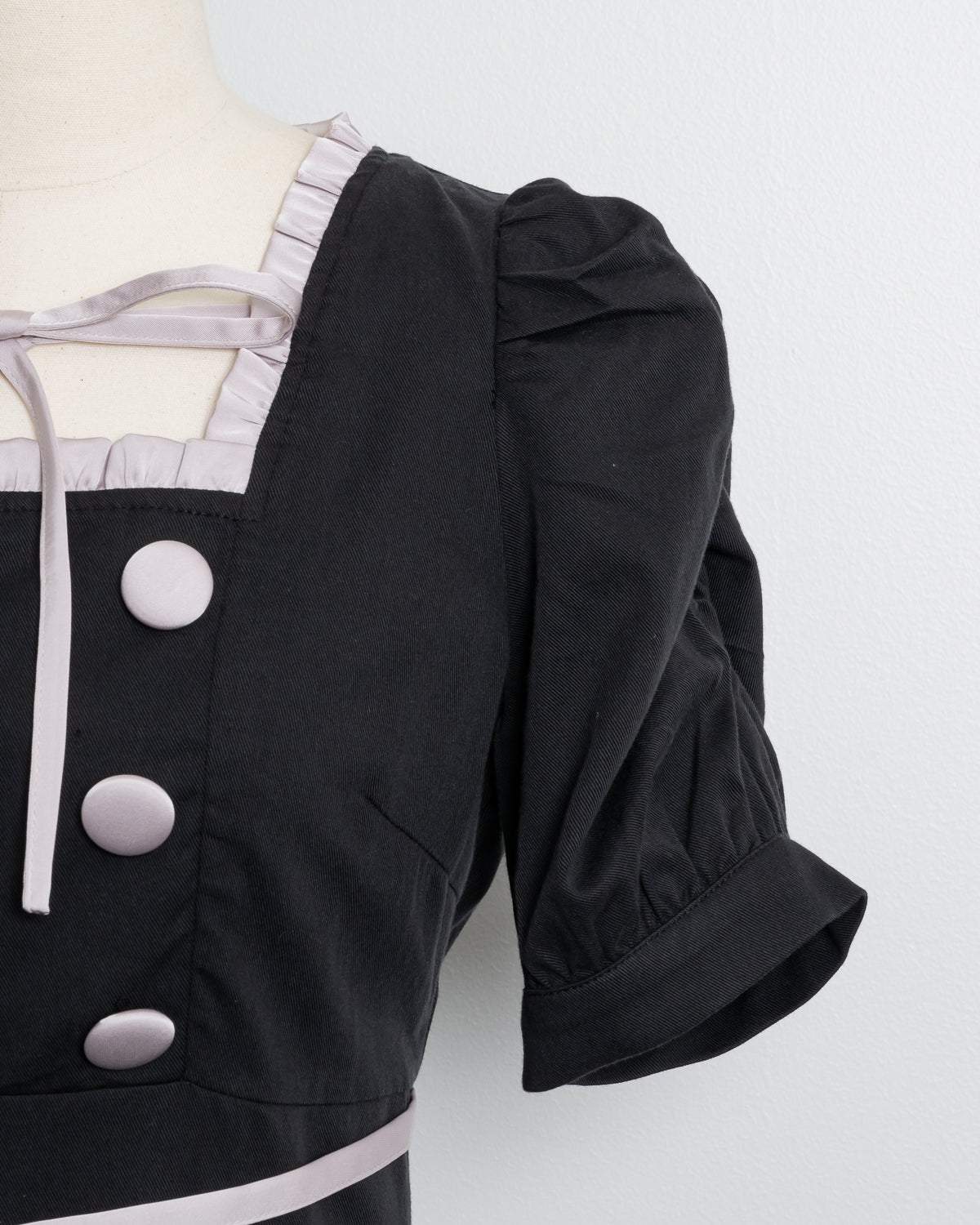 クロスベルト半袖ティアードミニワンピース