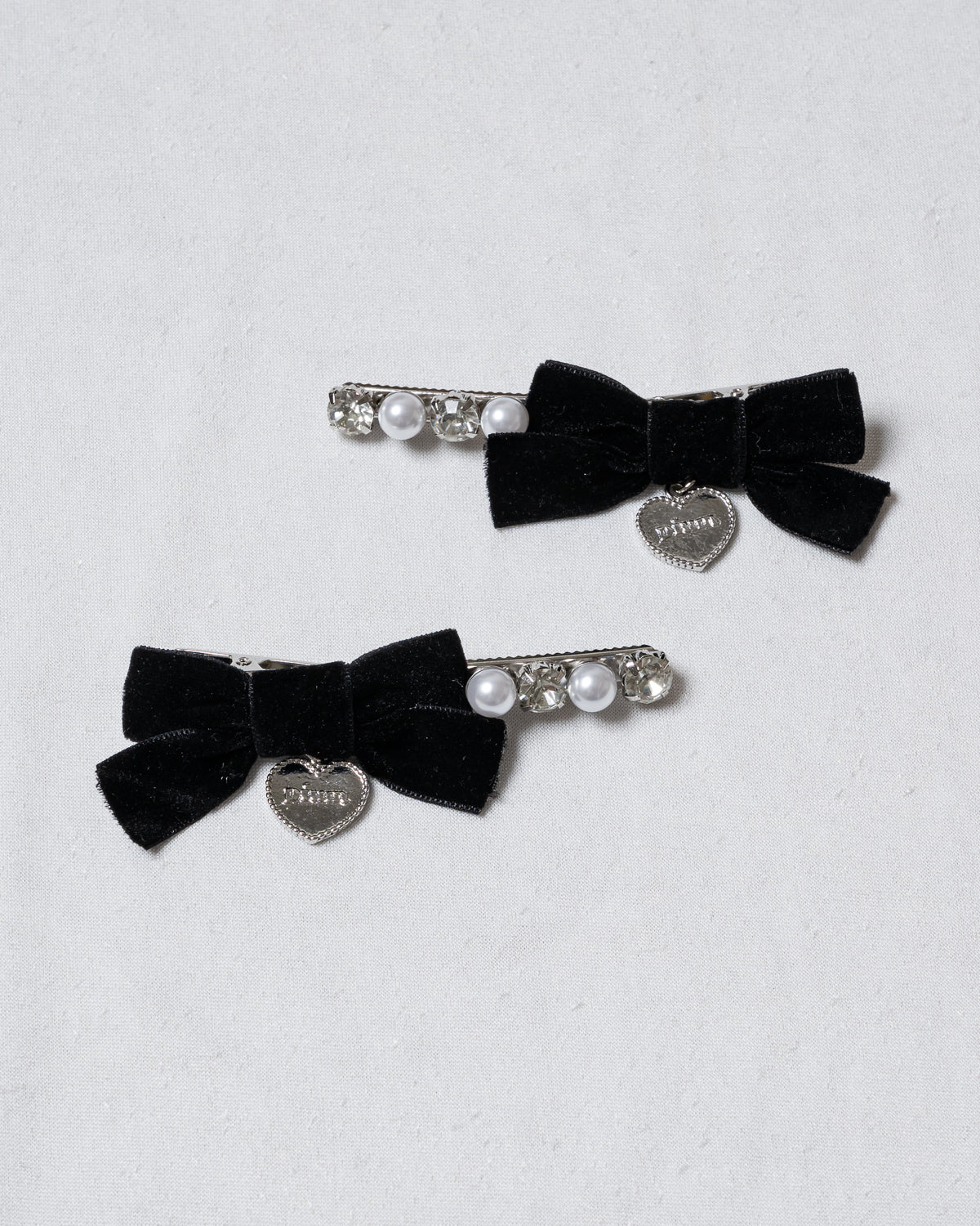 カラー:ブラック