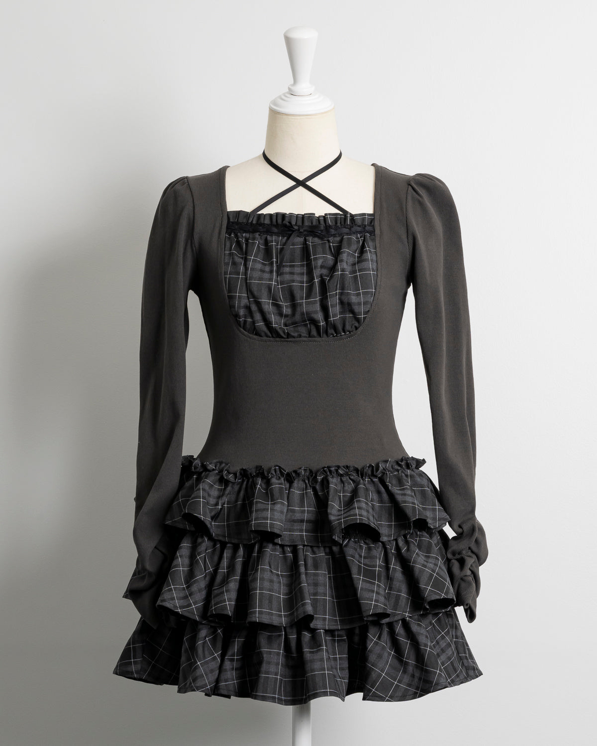 カラー:チャコール