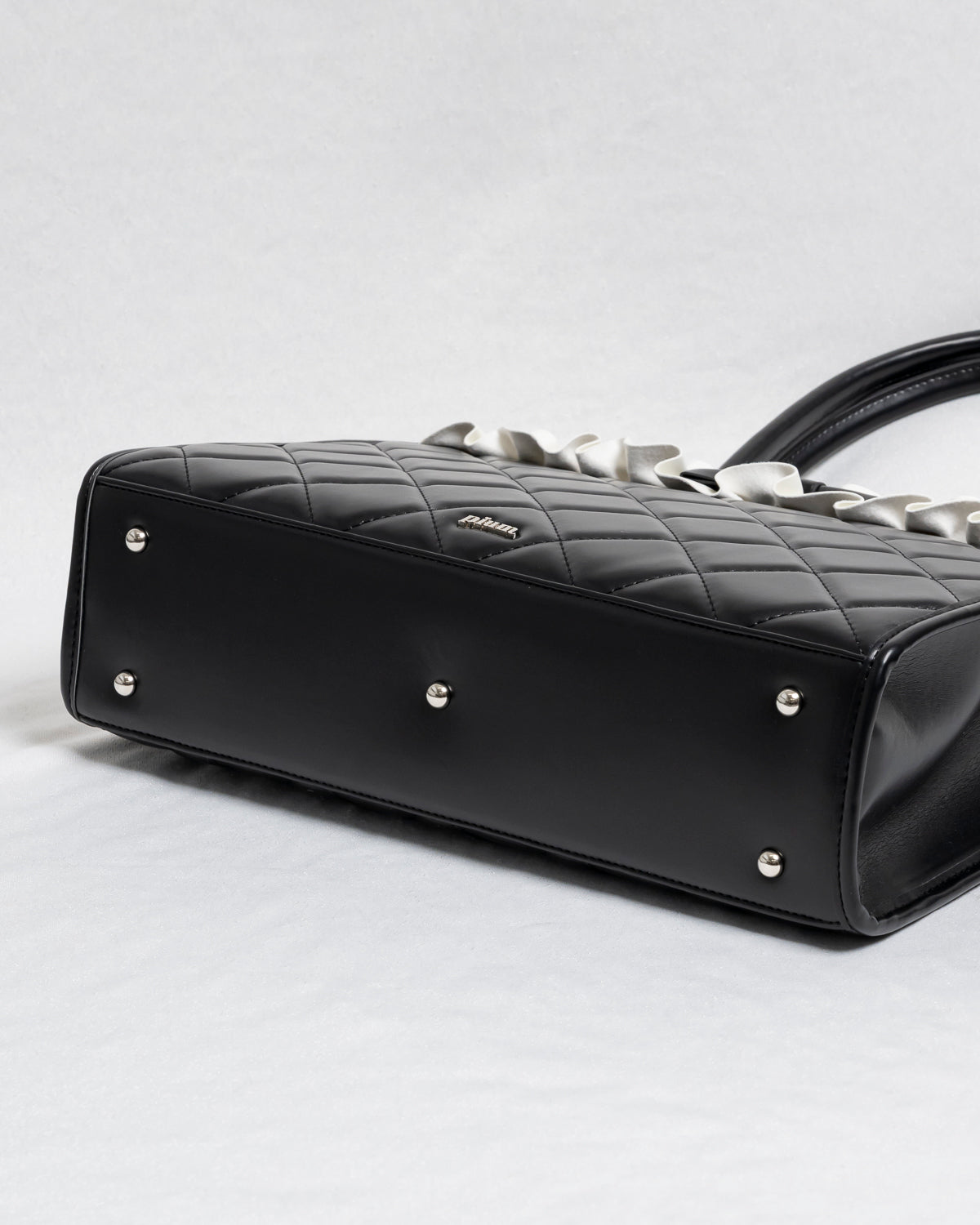 フロントフリルキルティングトート