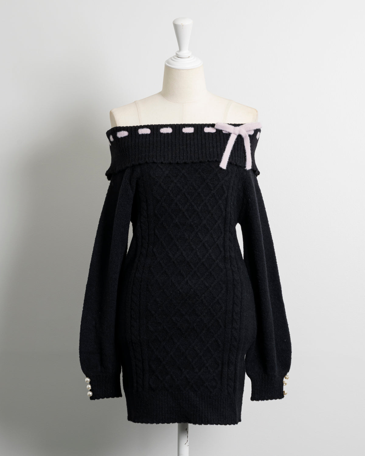 カラー:ブラック