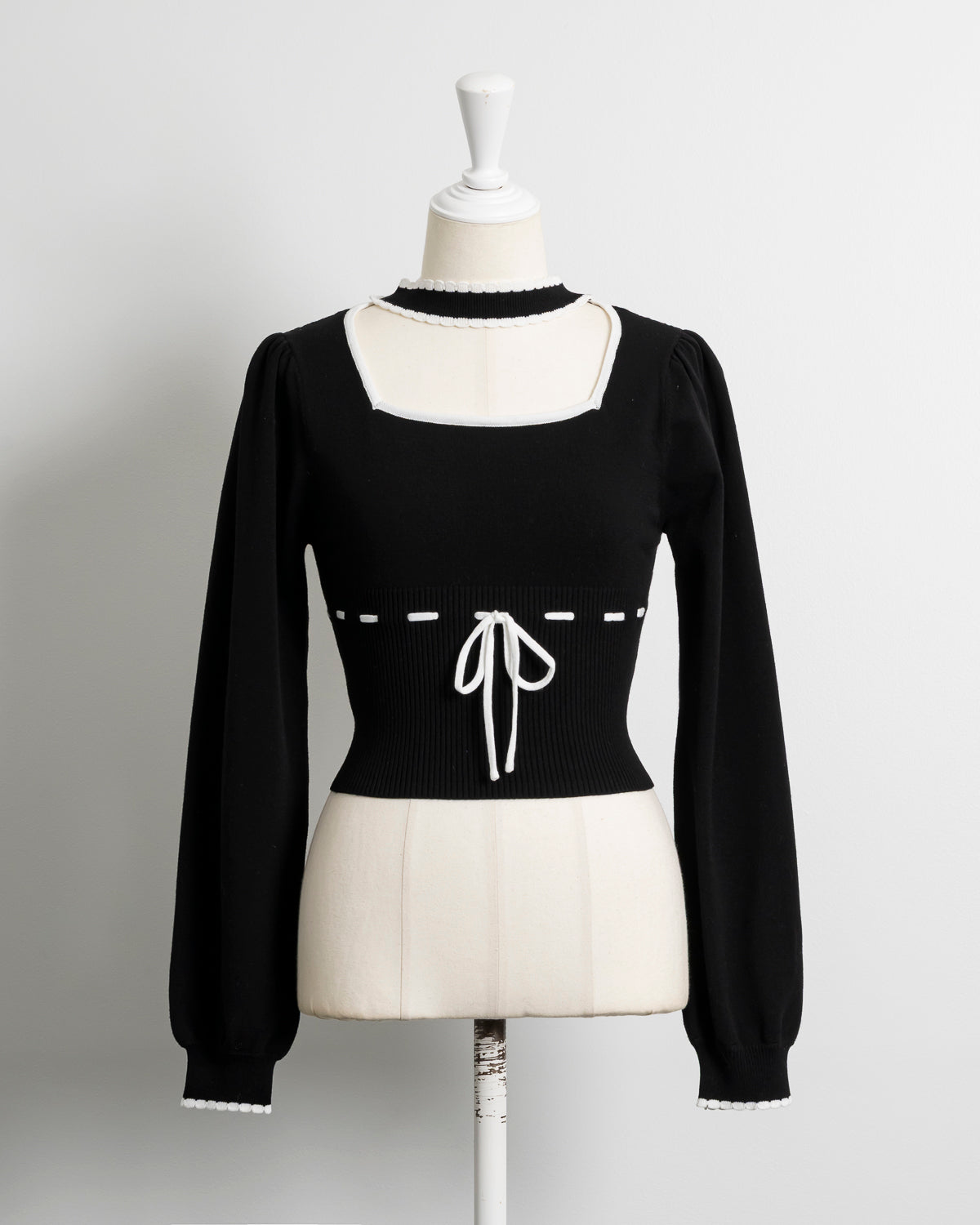 カラー:ブラック