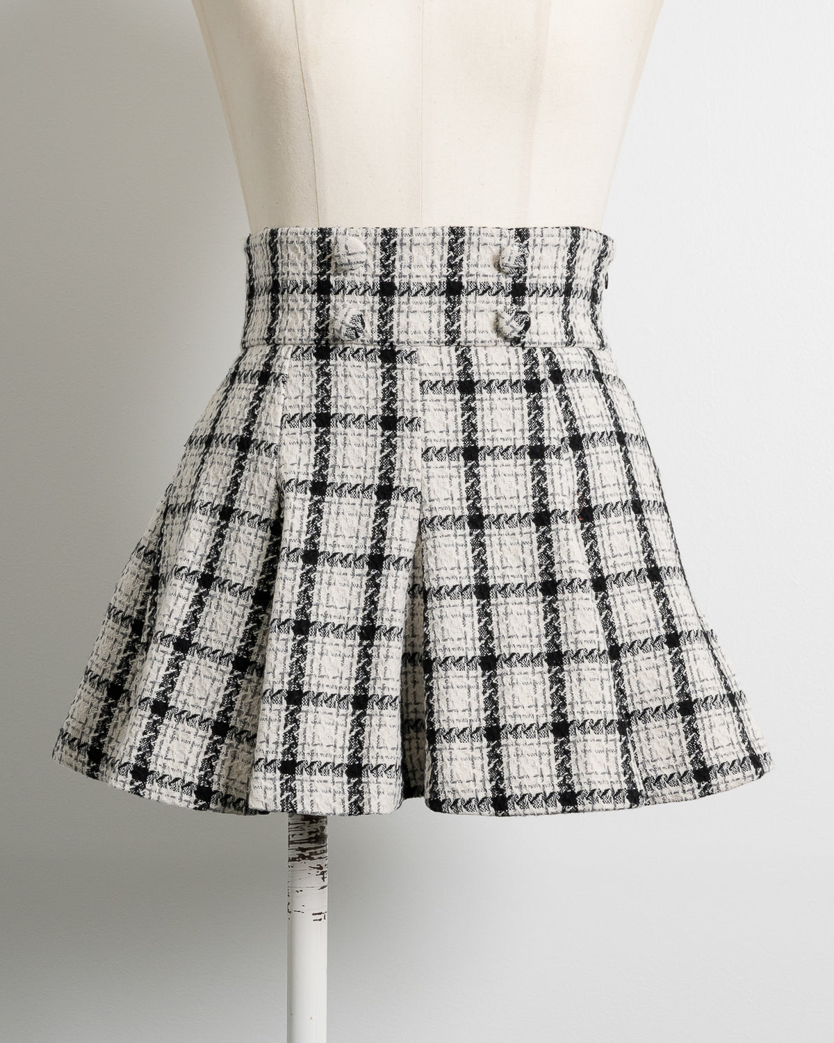 カラー:ブラック