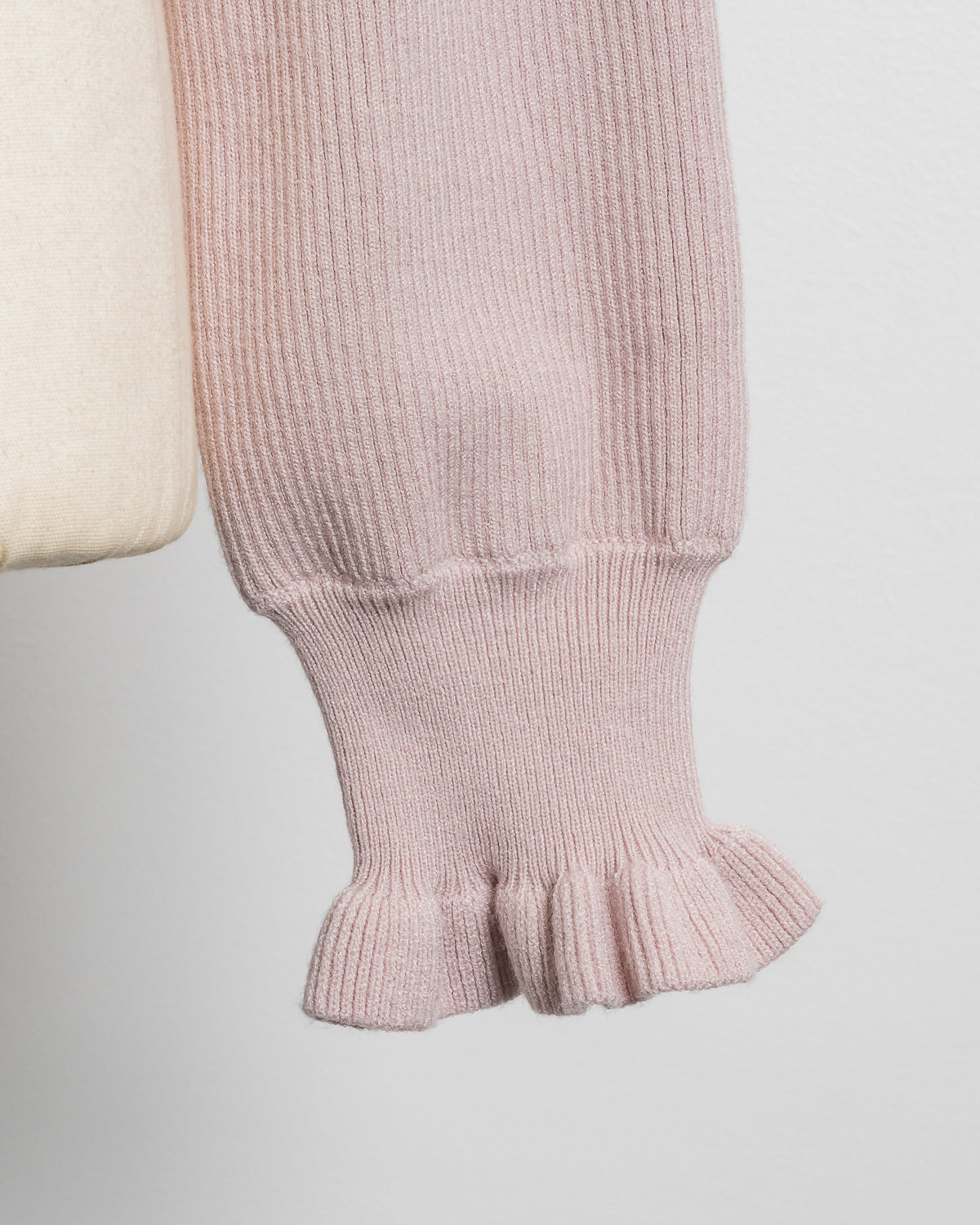 スクエアフリルドットチュールニット