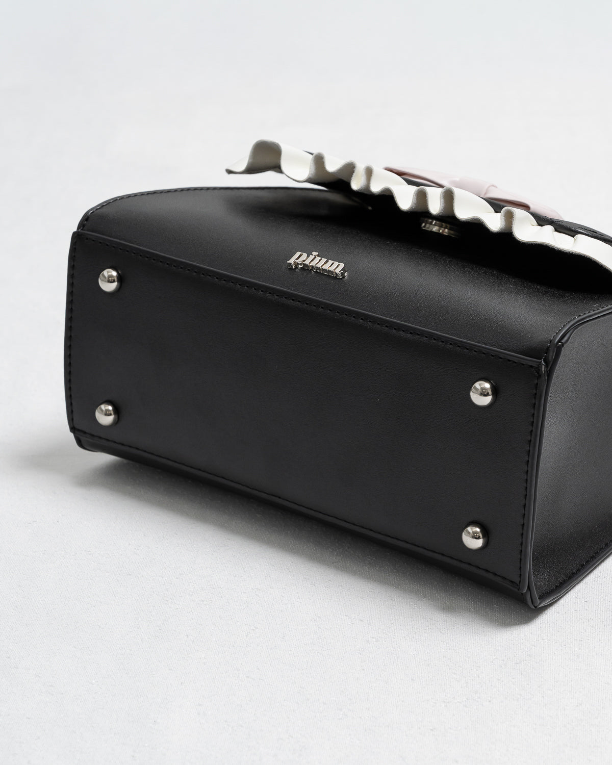 フロントリボンキルティングフラップバッグ