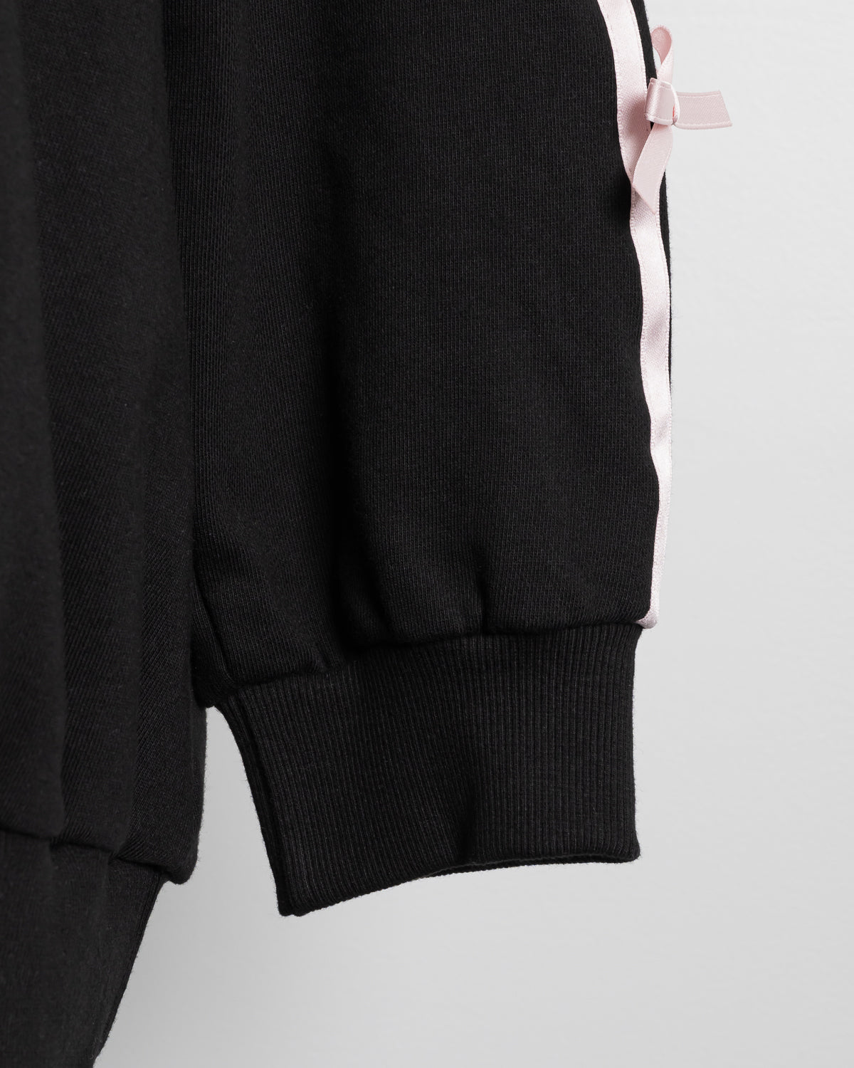 ビジューロゴリボンオーバーサイズスウェット