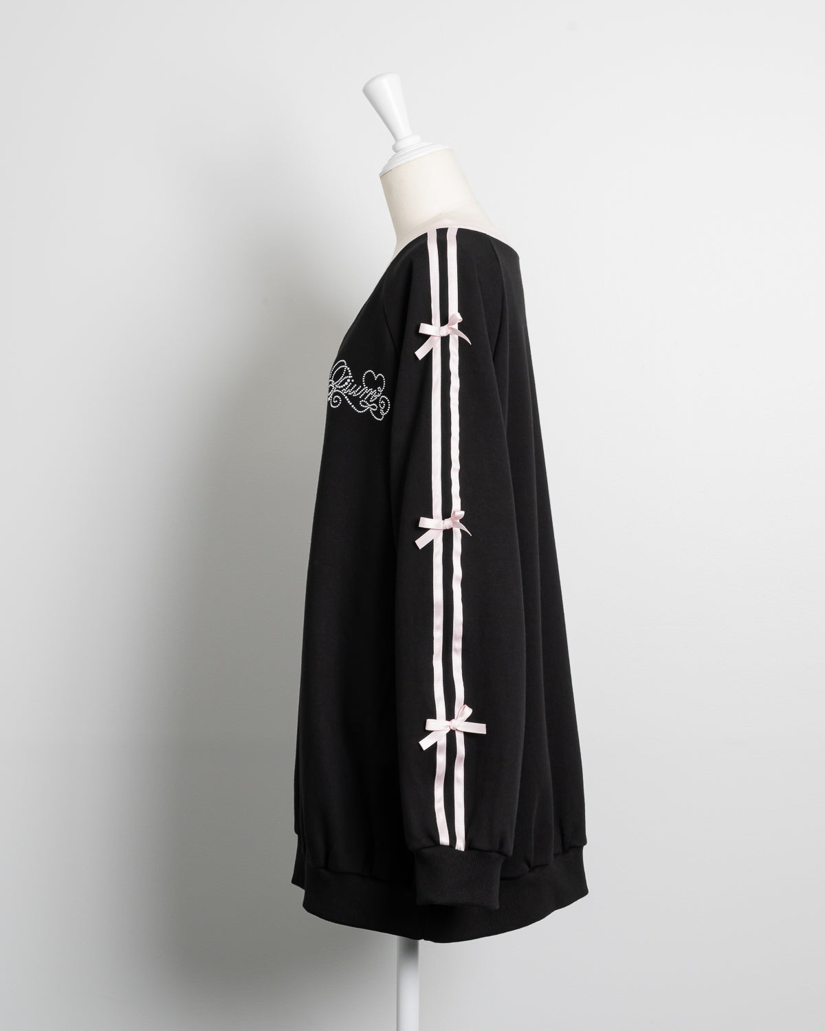 カラー:ブラック