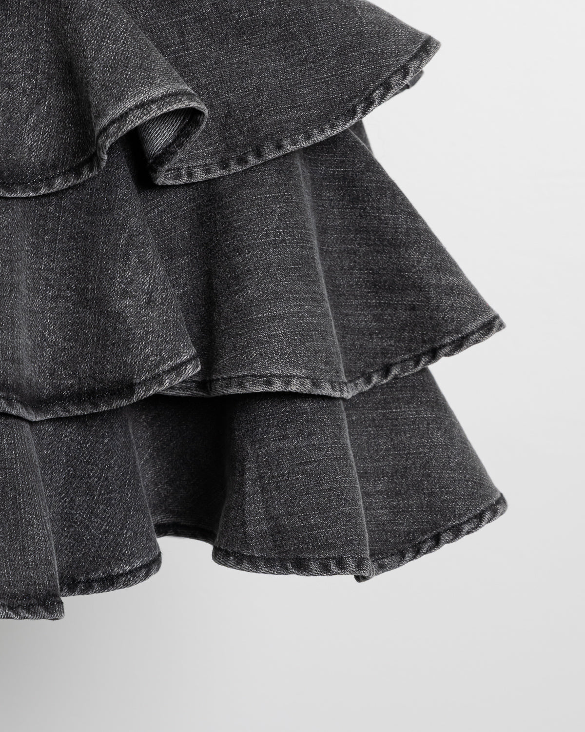 ベルト付きデニムティアードスカート