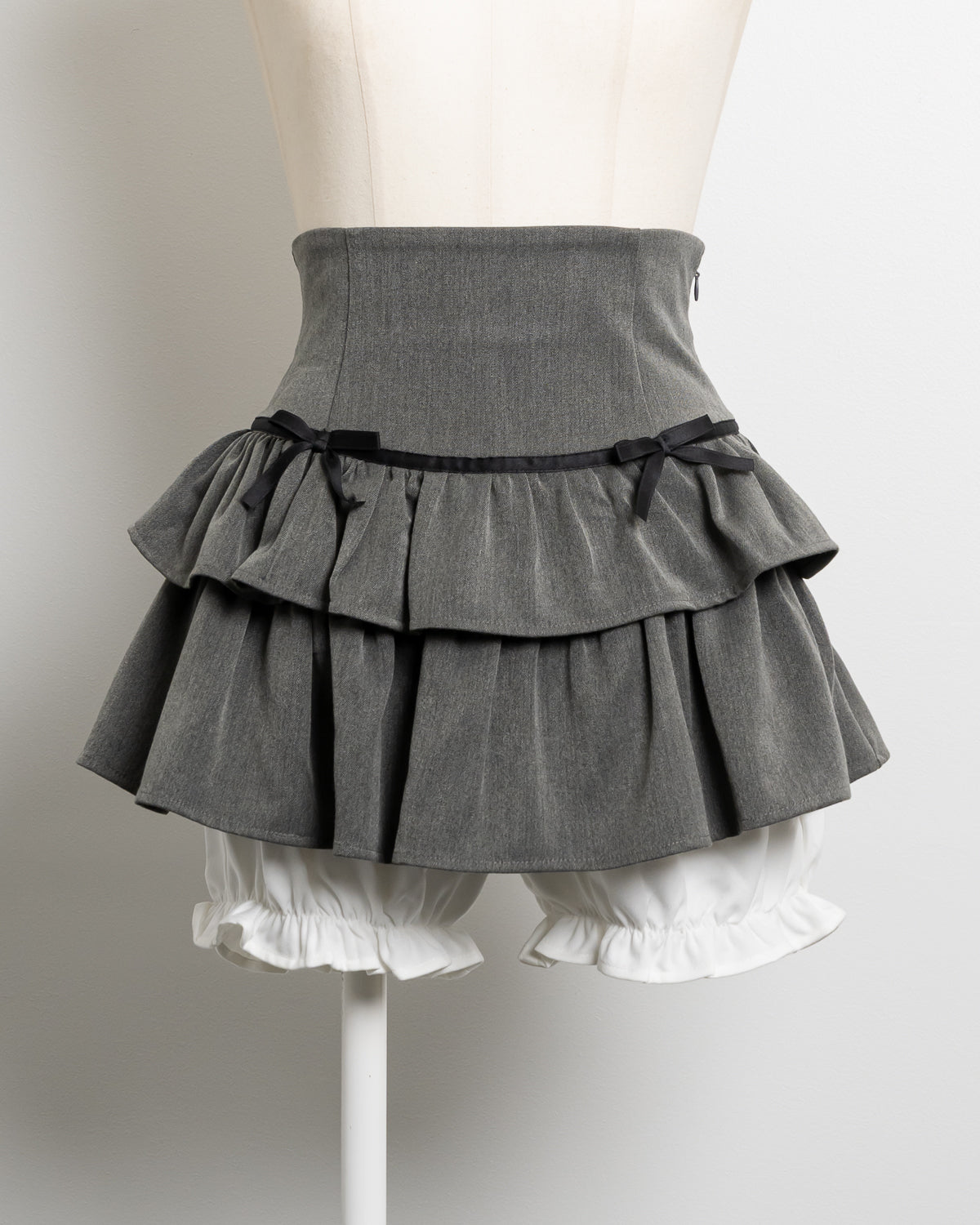 カラー:チャコール