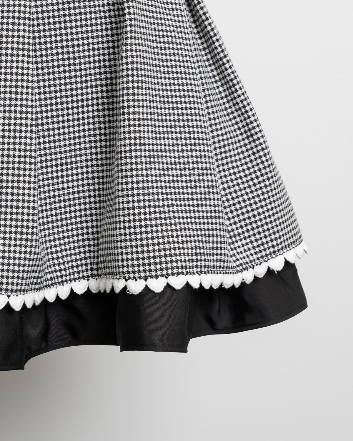 ハートボタンタックフレアミニスカート