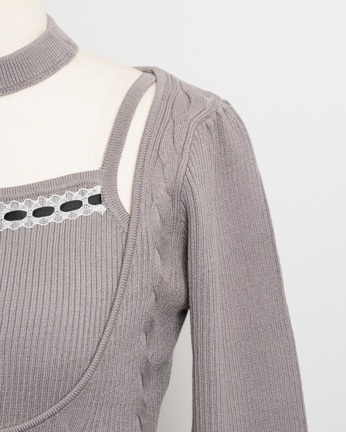 チョーカー付きケーブルカーデ×キャミセット