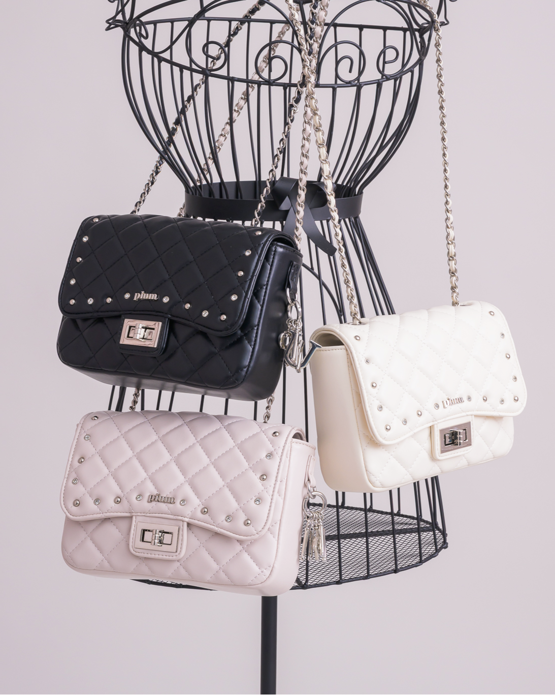 チャーム付きキルティングミニショルダー – pium チャーム付きキルティングミニショルダー – pium