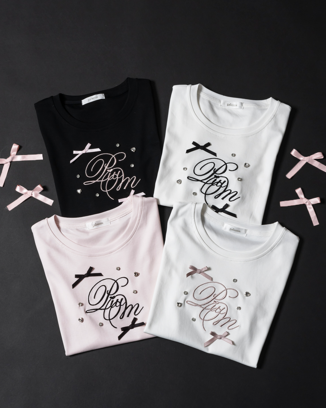リボンビジューロゴ刺繍Tシャツ