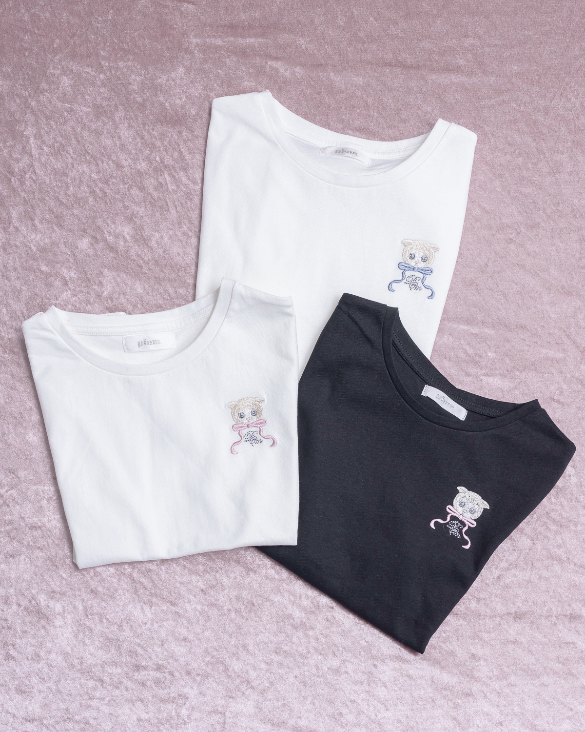 pium sweet kitten Tシャツ