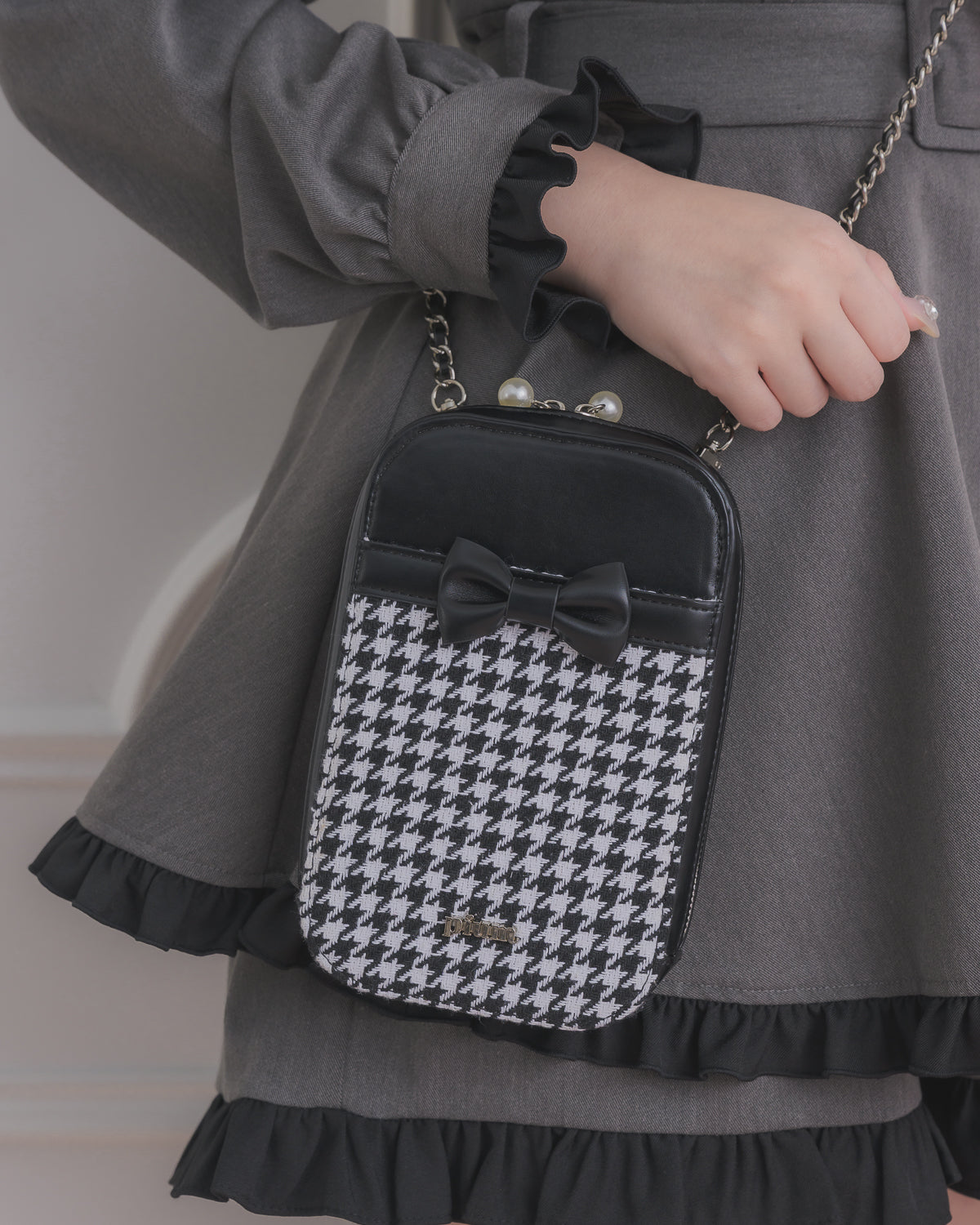 カラー:ブラック