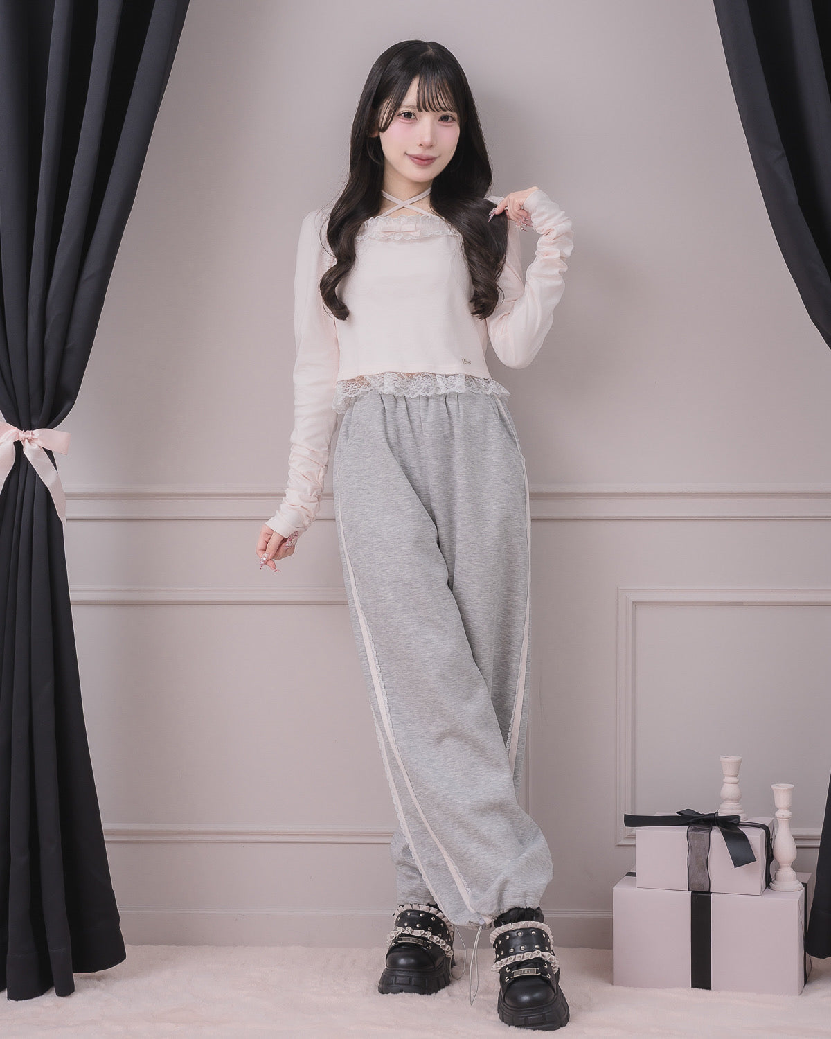 モデル身長:152cm/着用カラー:ピンク×グレー