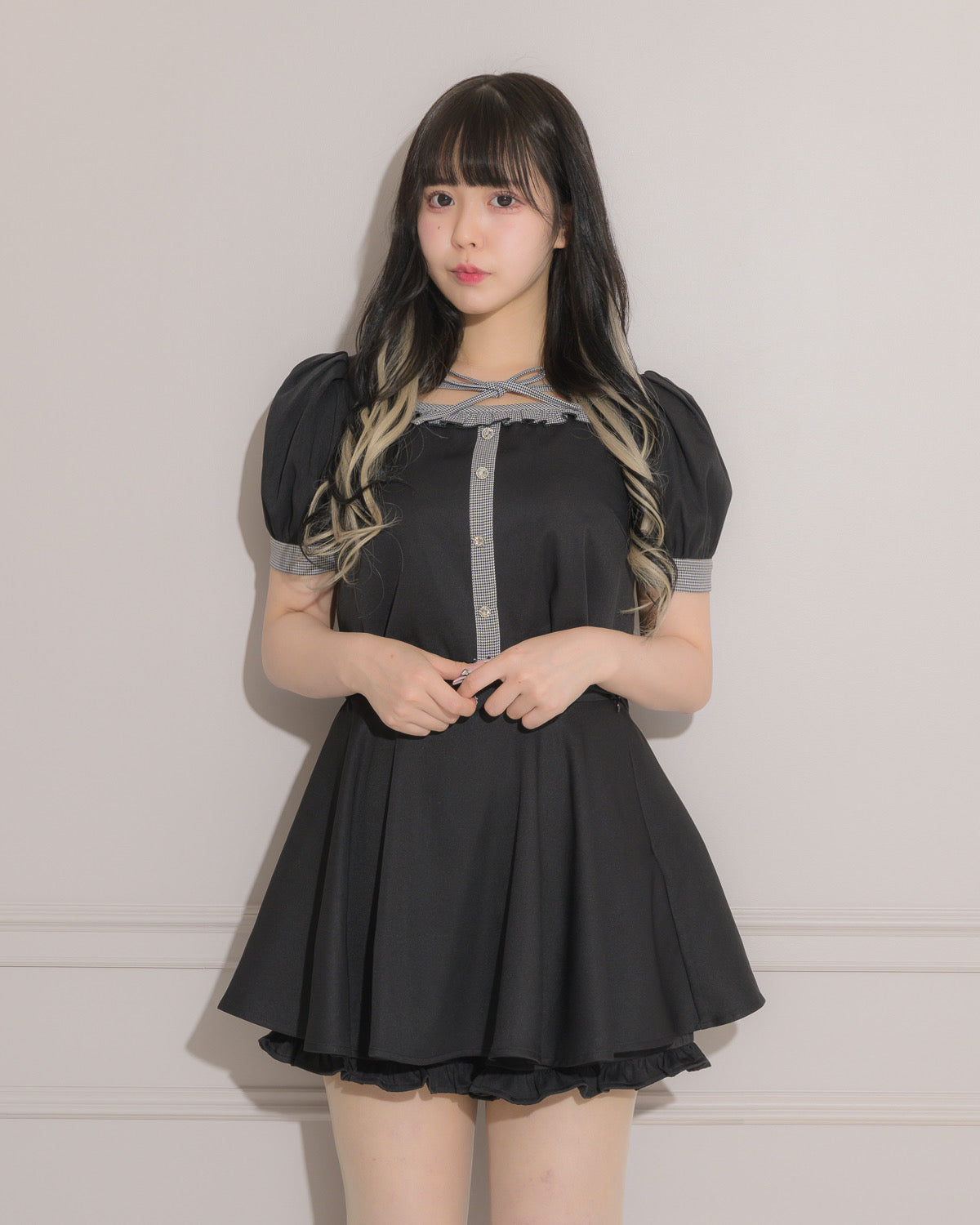 バイカラーフロントリボントップス