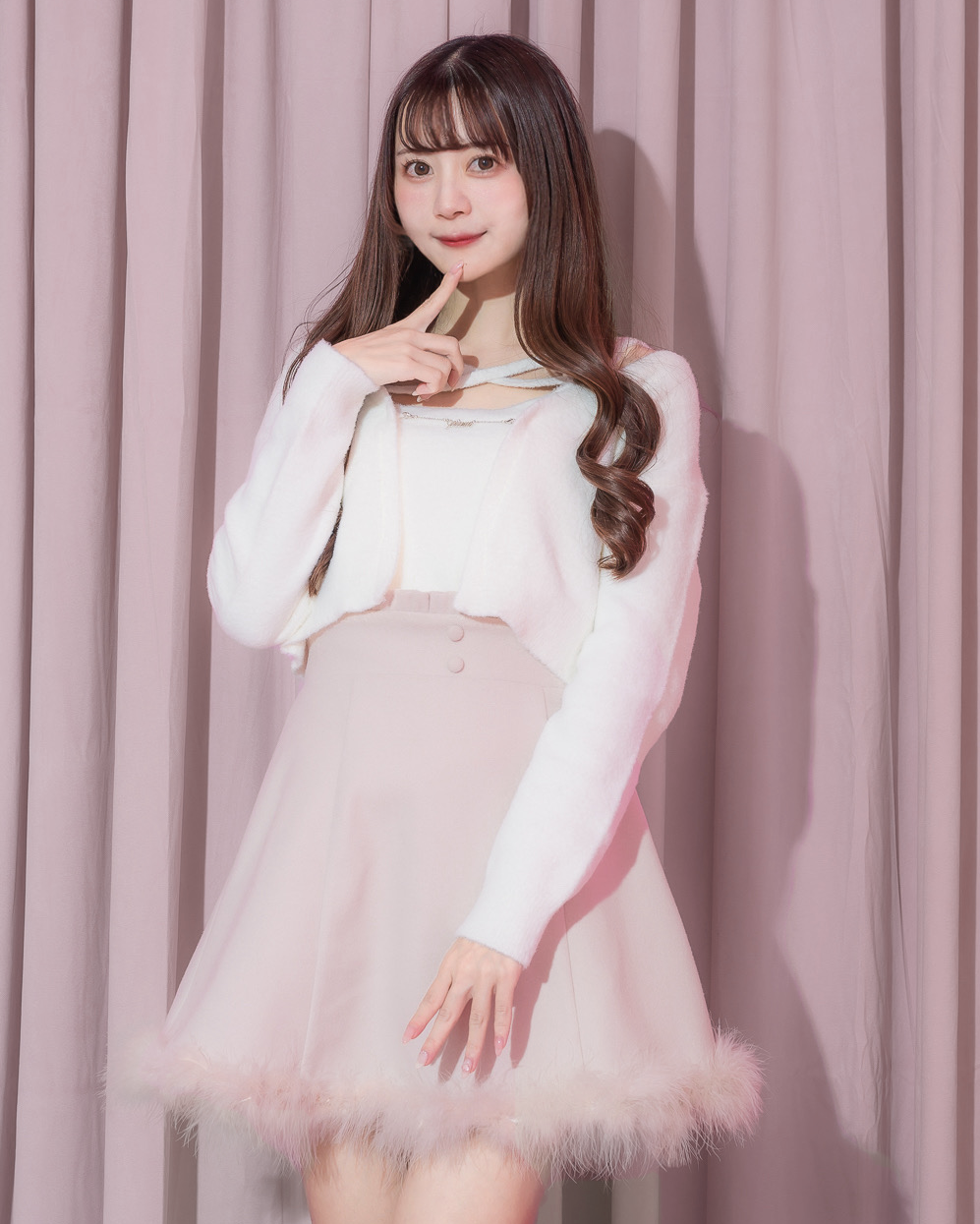 モデル身長:158cm/着用カラー:ペールピンク