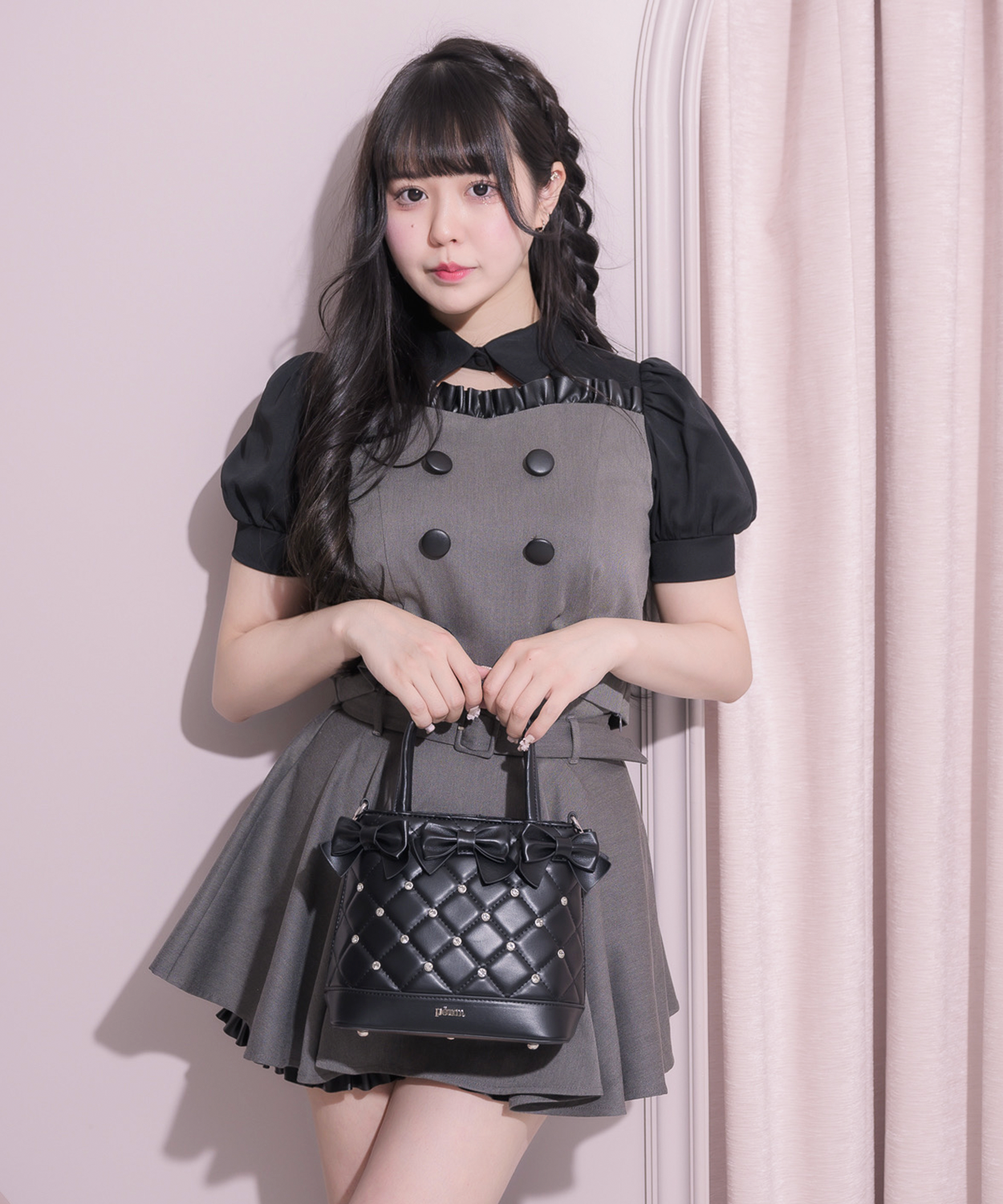 カラー:ブラック