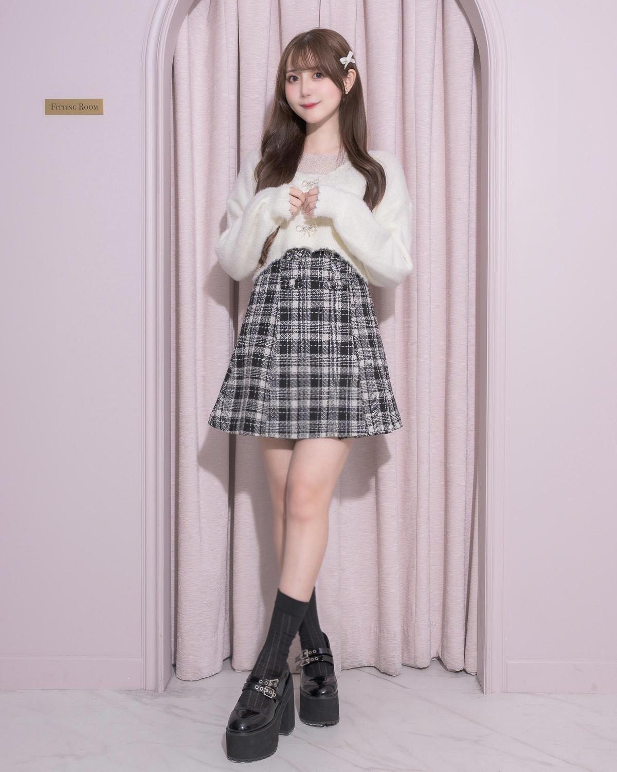 モデル身長:159cm/着用カラー:ブラックチェック