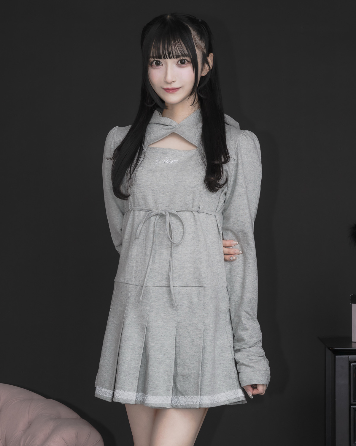 モデル身長:157cm/着用カラー:グレー