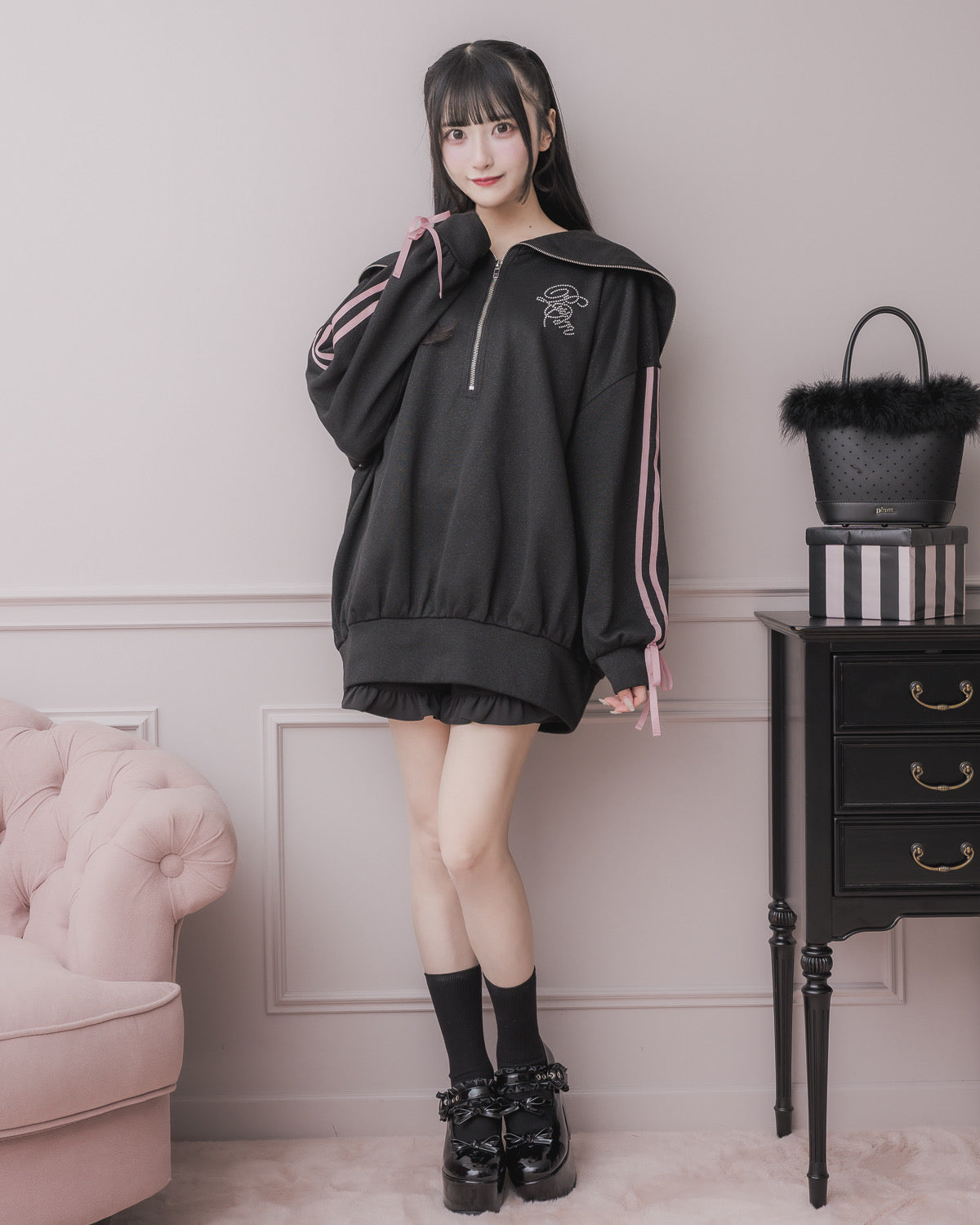 モデル身長:157cm/着用カラー:ブラック