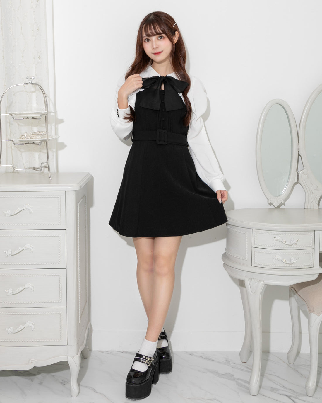 モデル身長:158cm/着用カラー:ブラック