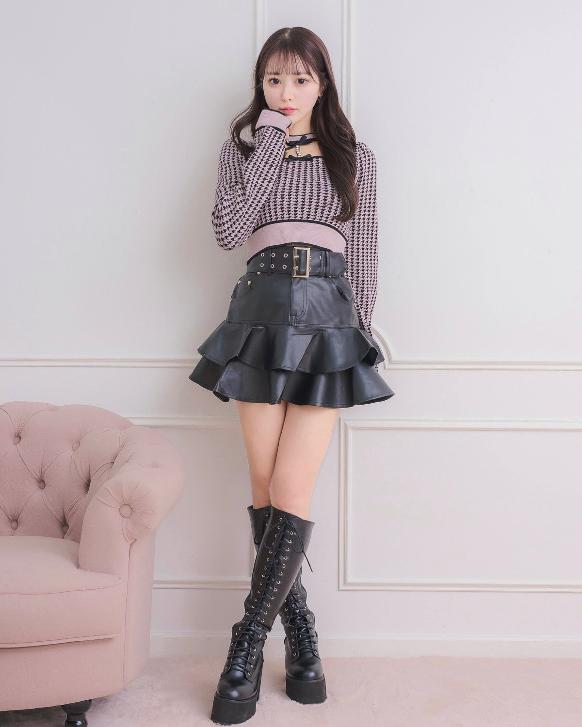 モデル身長:157cm/着用カラー:ブラック×ピンク