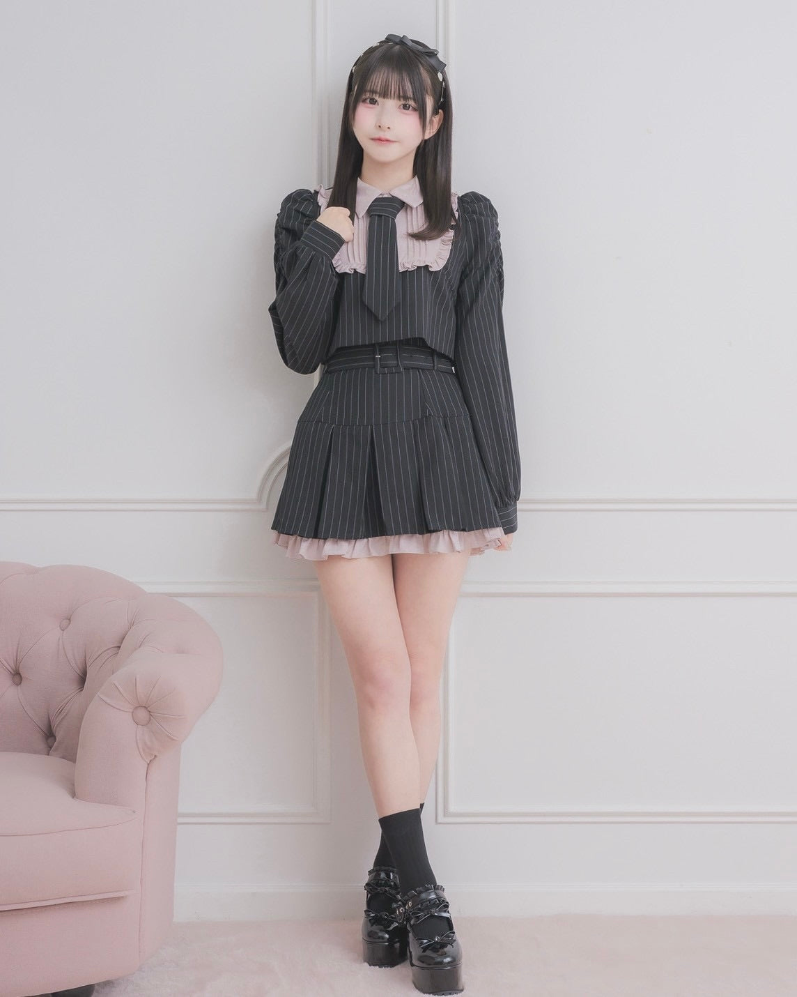 モデル身長:158cm/着用カラー:ブラックストライプ