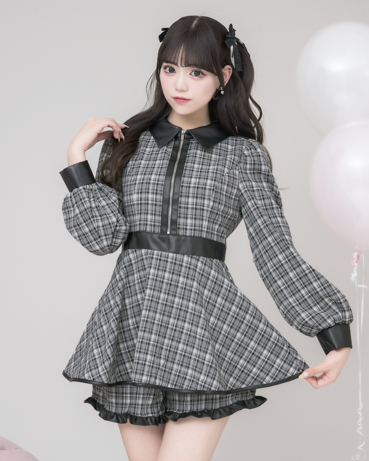 モデル身長:163cm/着用カラー:ホワイトチェック