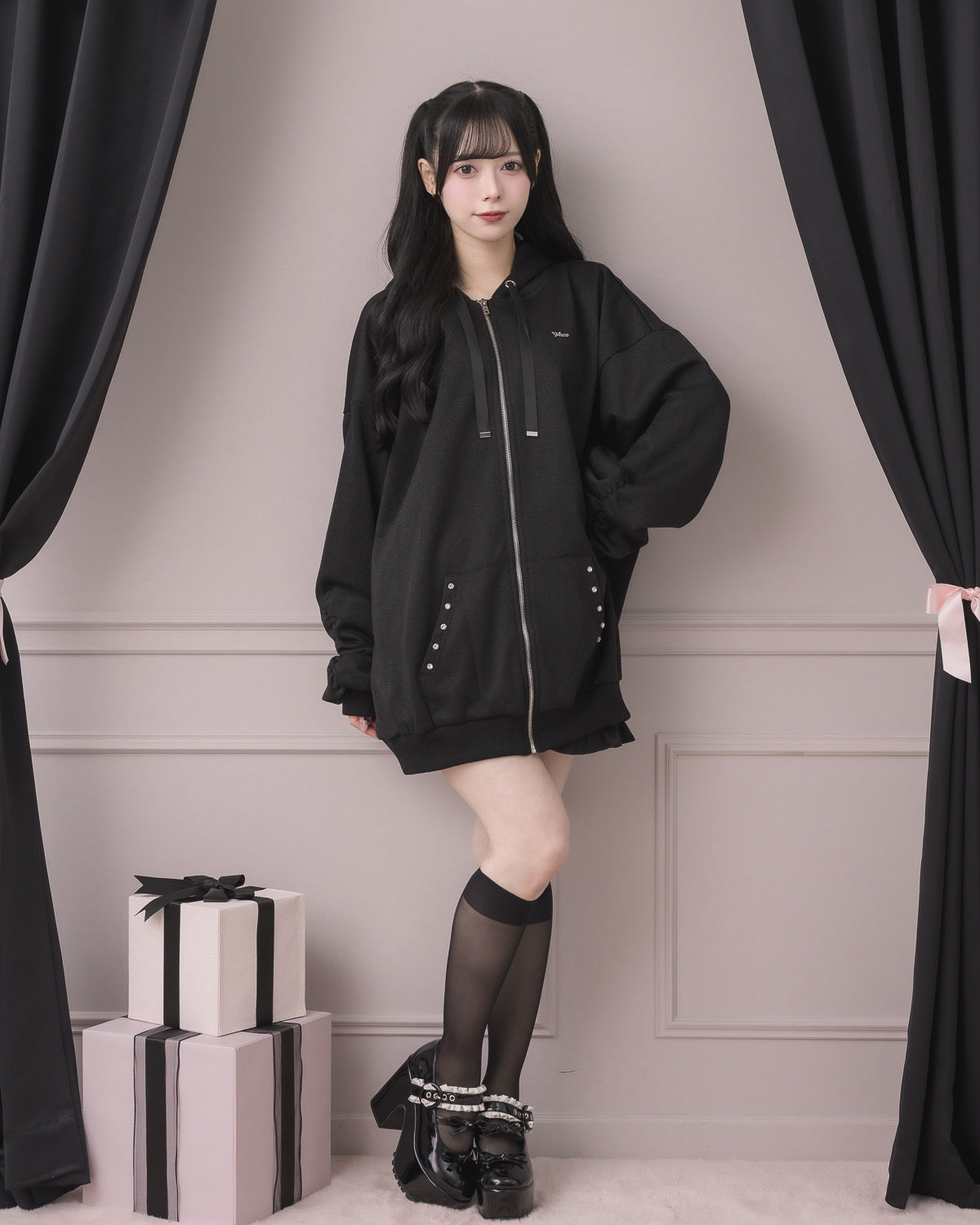 モデル身長:155cm/着用カラー:ブラック