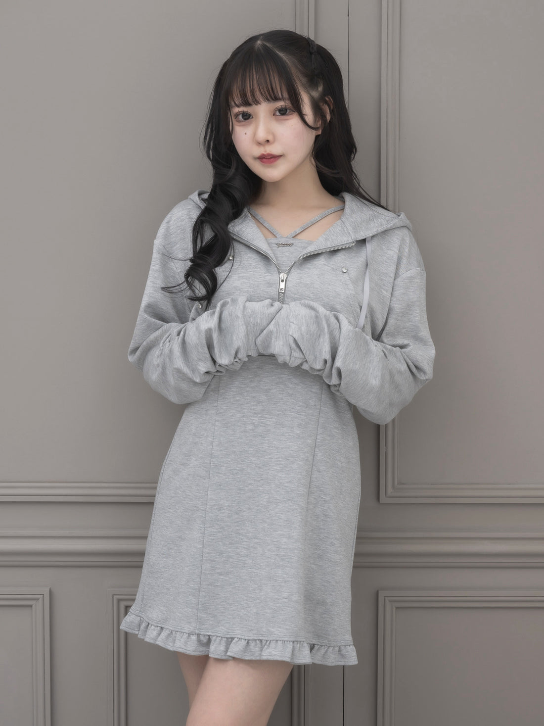 モデル身長:157cm/着用カラー:グレー