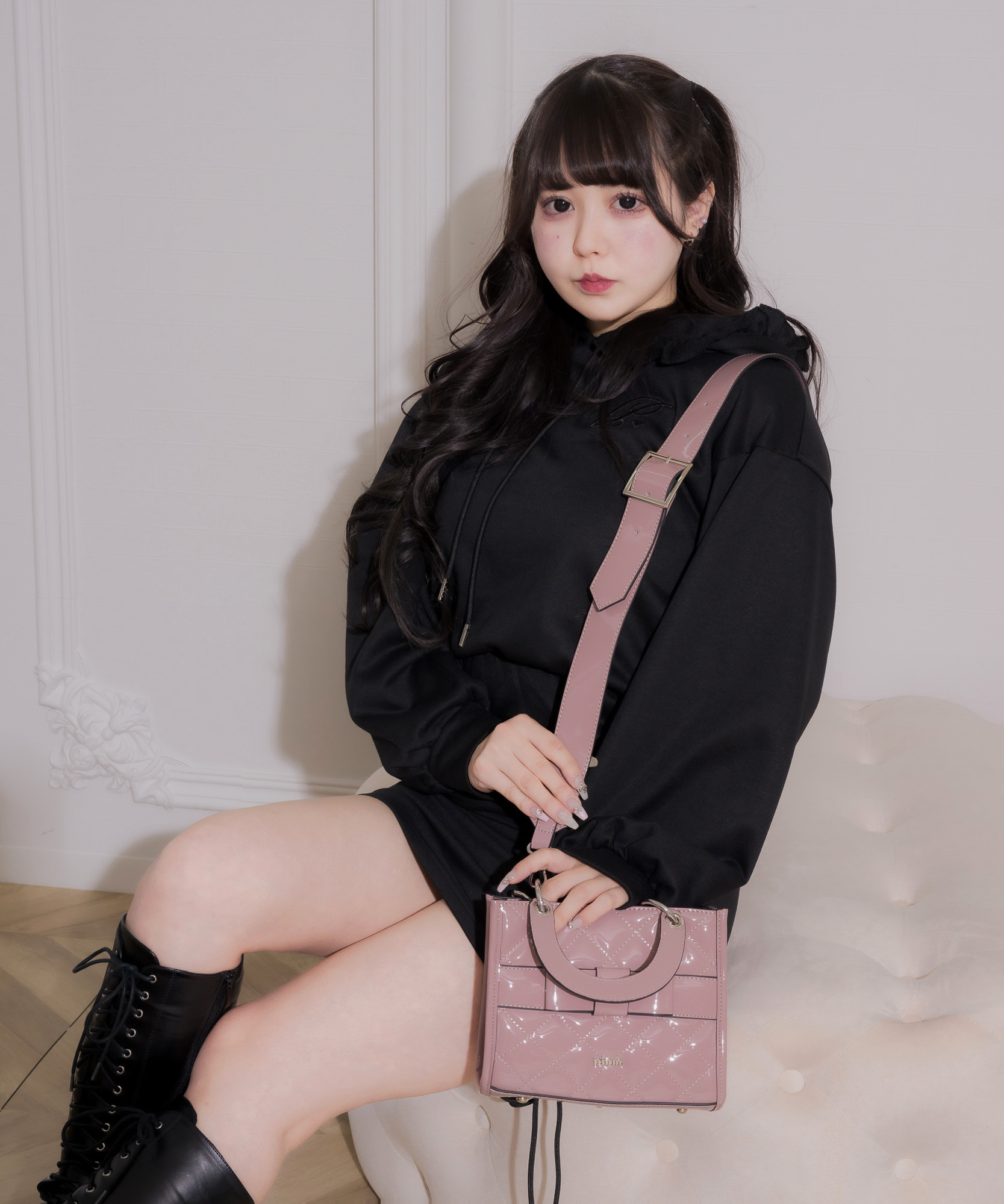 전면 리본 퀼팅 미니 토트