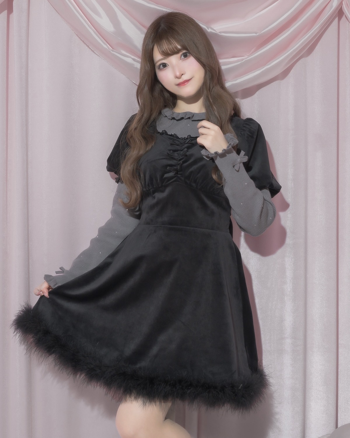 モデル身長:151cm/着用カラー:ブラックベロア
